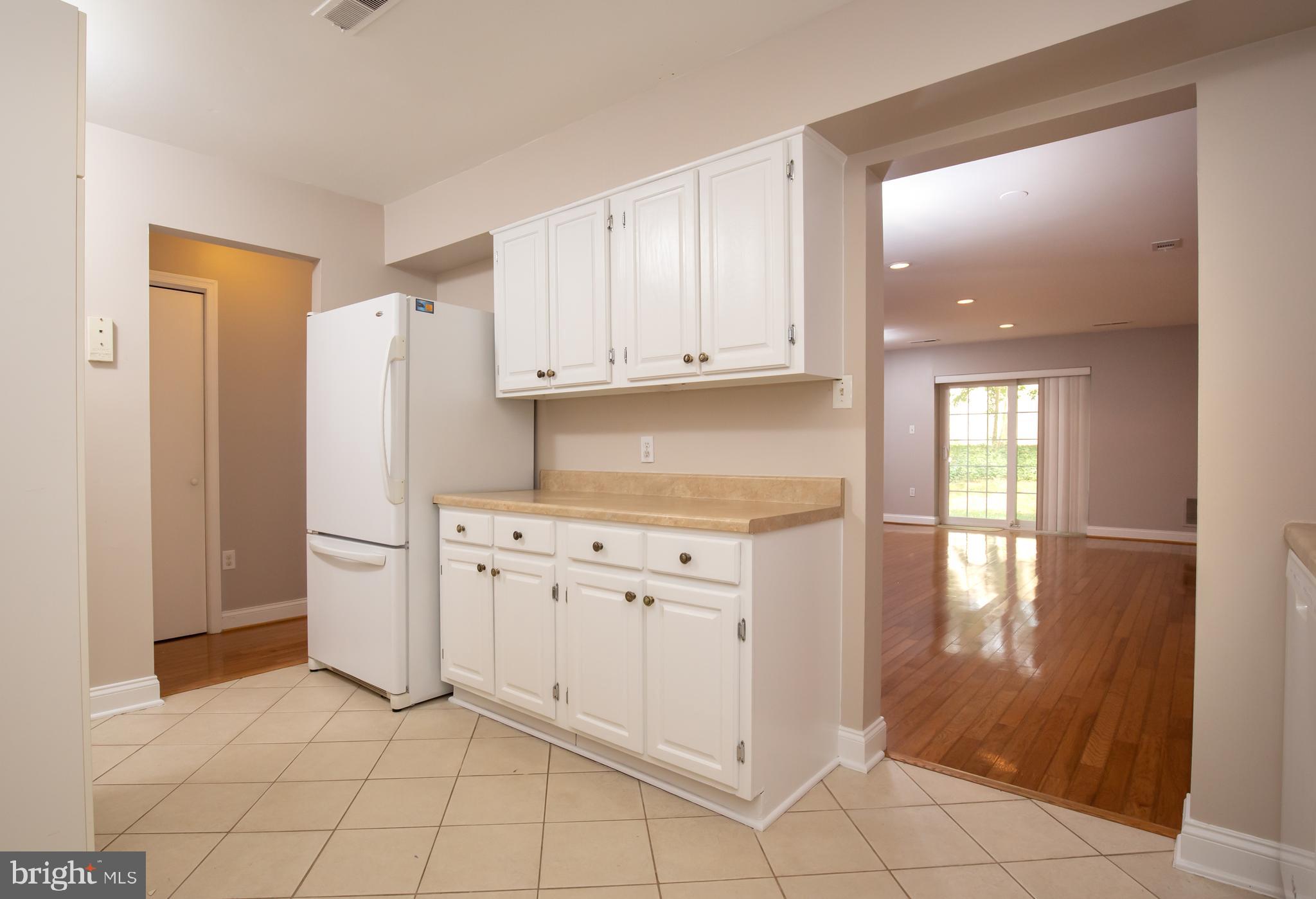 WESTHAMPTON MEWS - Residential Lease