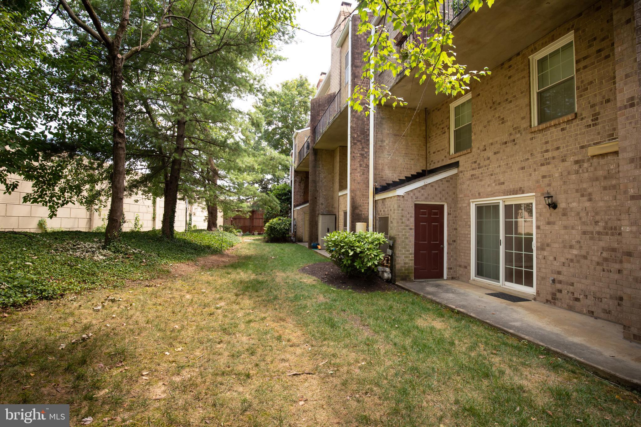 WESTHAMPTON MEWS - Residential Lease