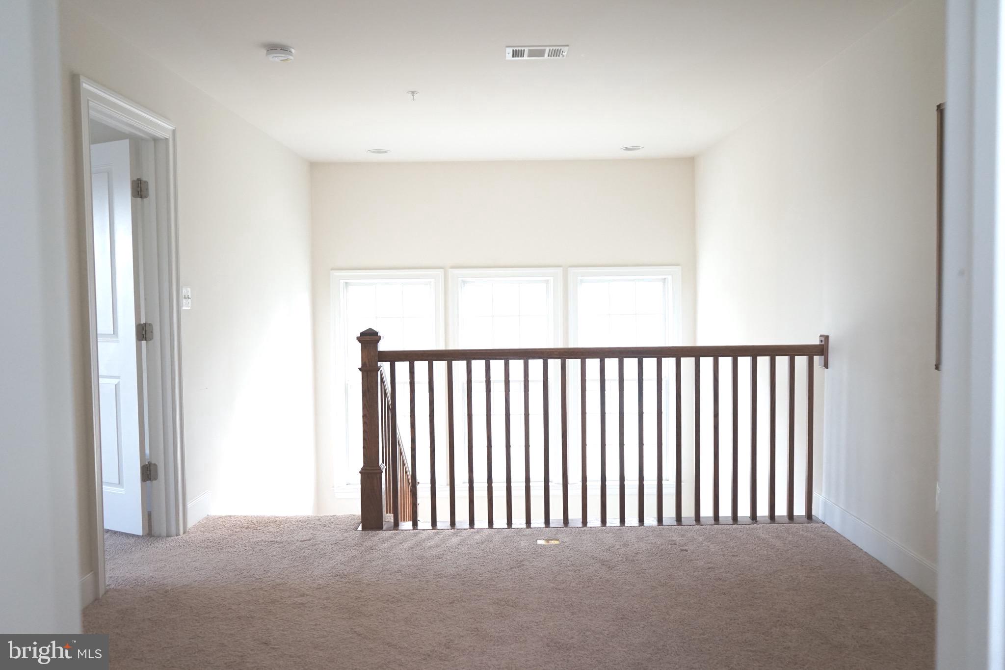 VILLAGES OF URBANA - Residential Lease