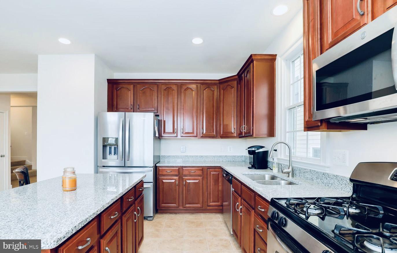 VILLAGES OF URBANA - Residential Lease