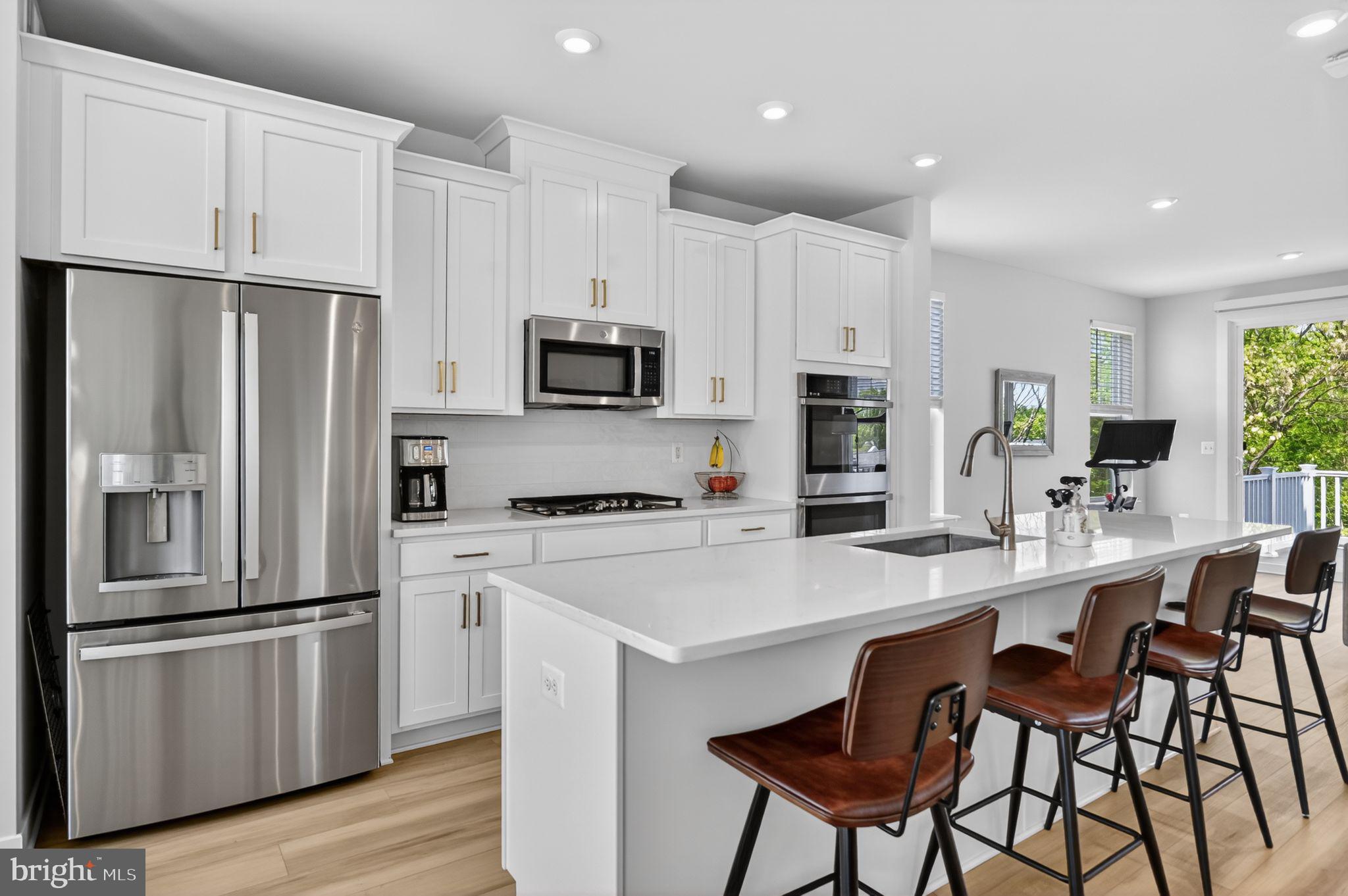 ARCOLA TOWN CENTER - Residential