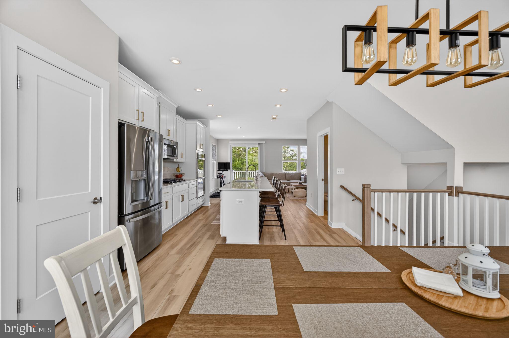 ARCOLA TOWN CENTER - Residential