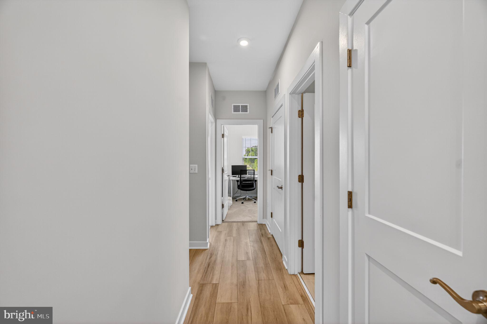 ARCOLA TOWN CENTER - Residential
