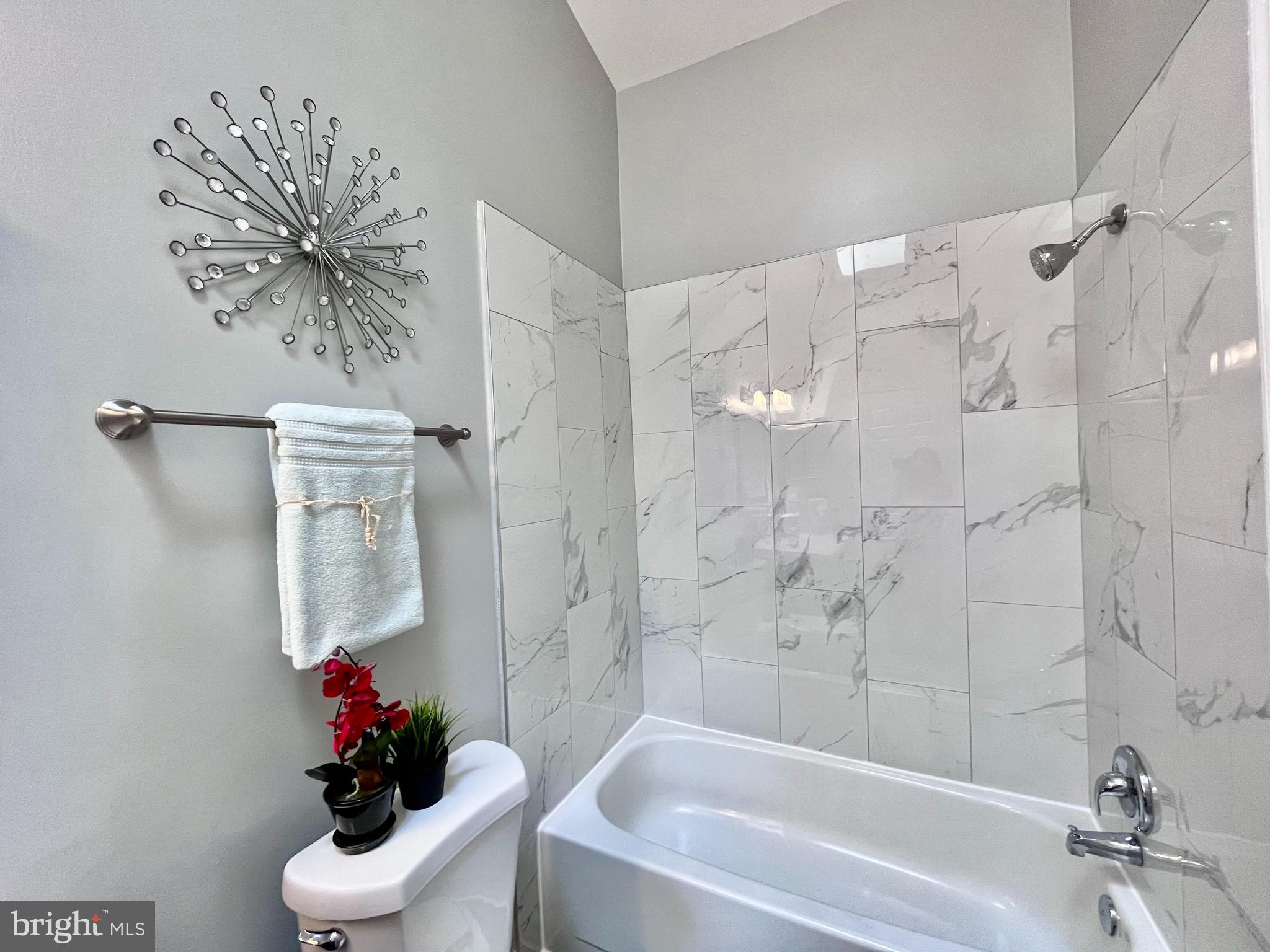 WOODSTREAM EAST PLAT THR - Residential