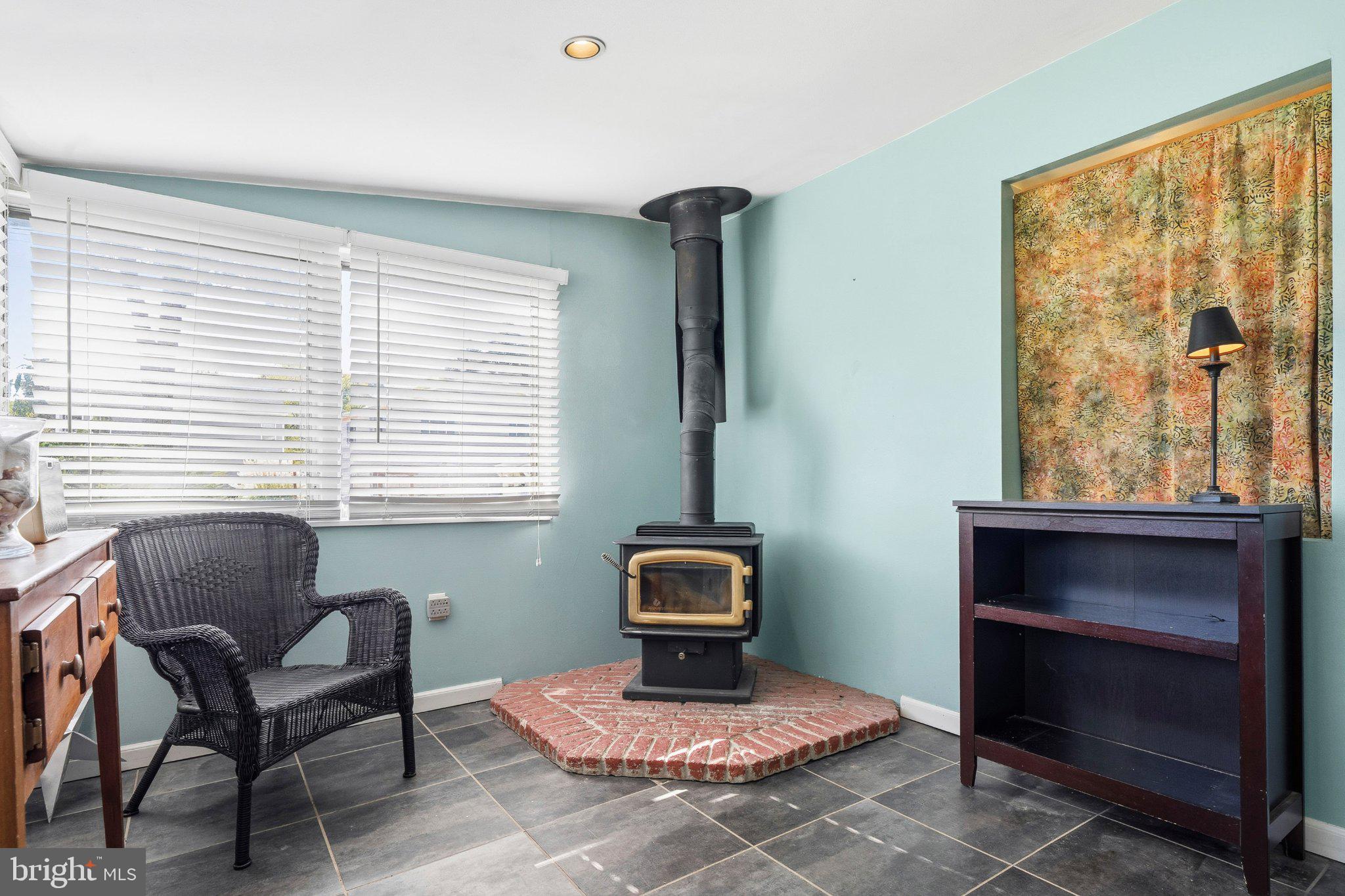 1627 LEE DRIVE