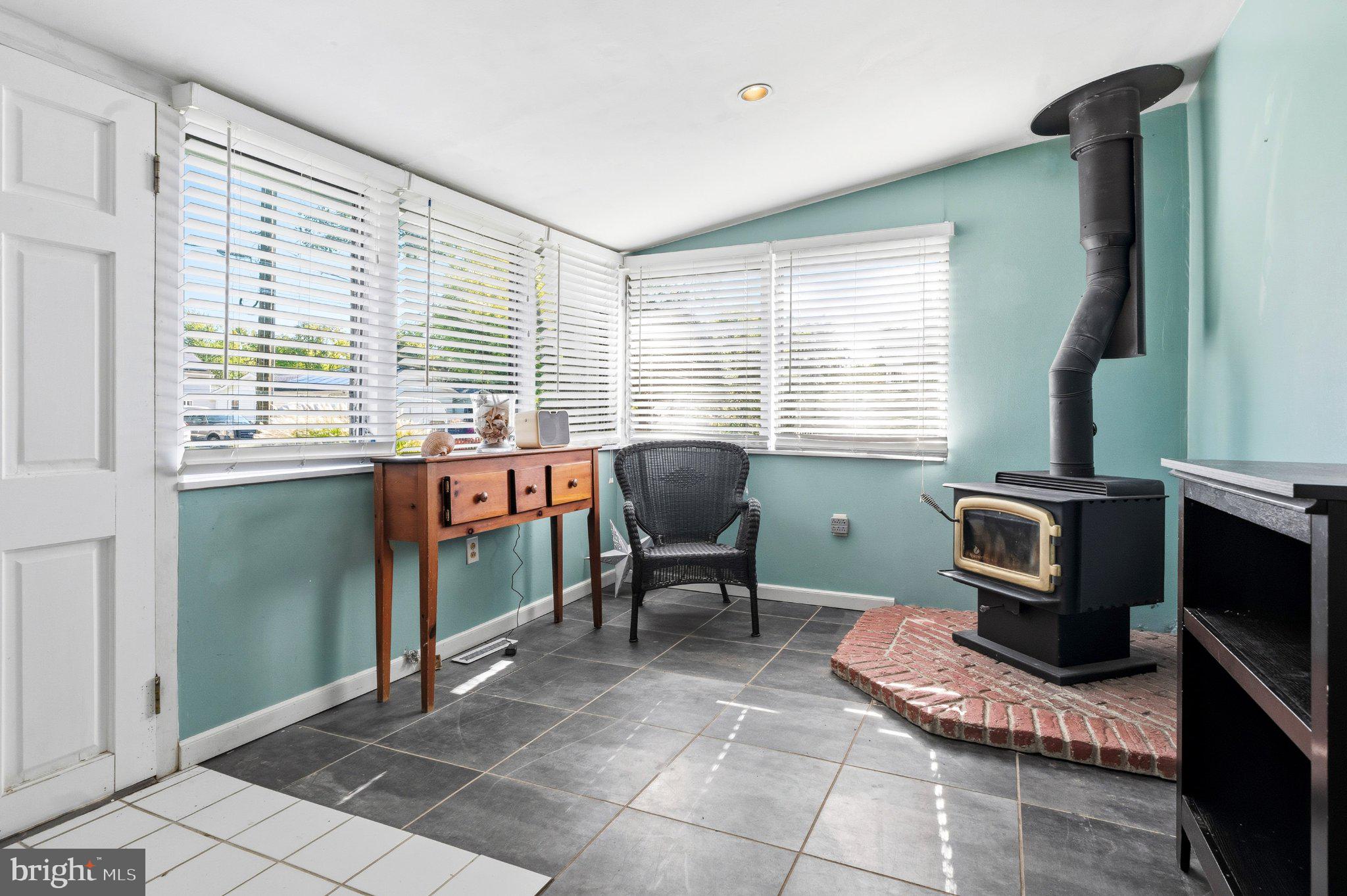1627 LEE DRIVE
