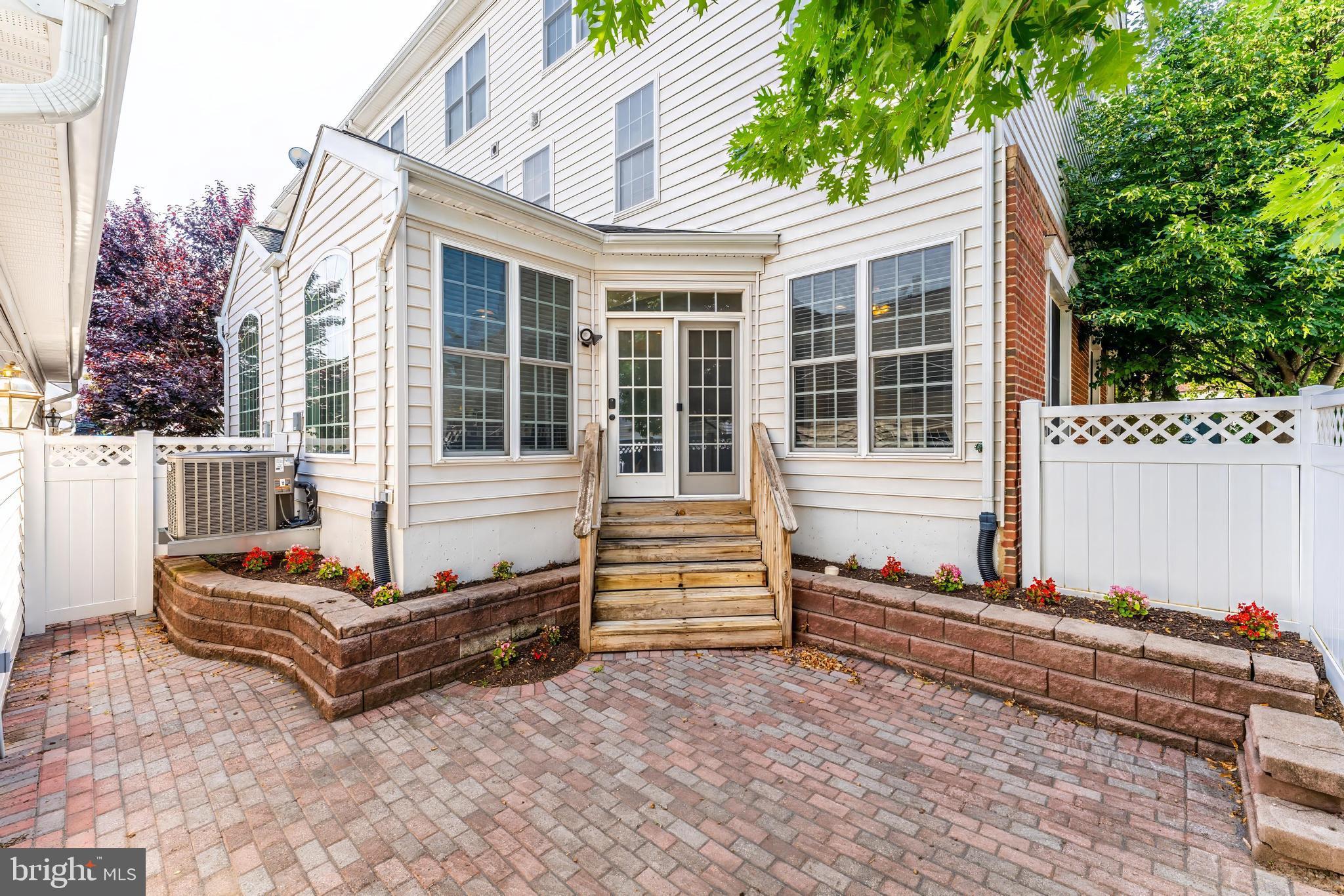 BRAMBLETON - Residential