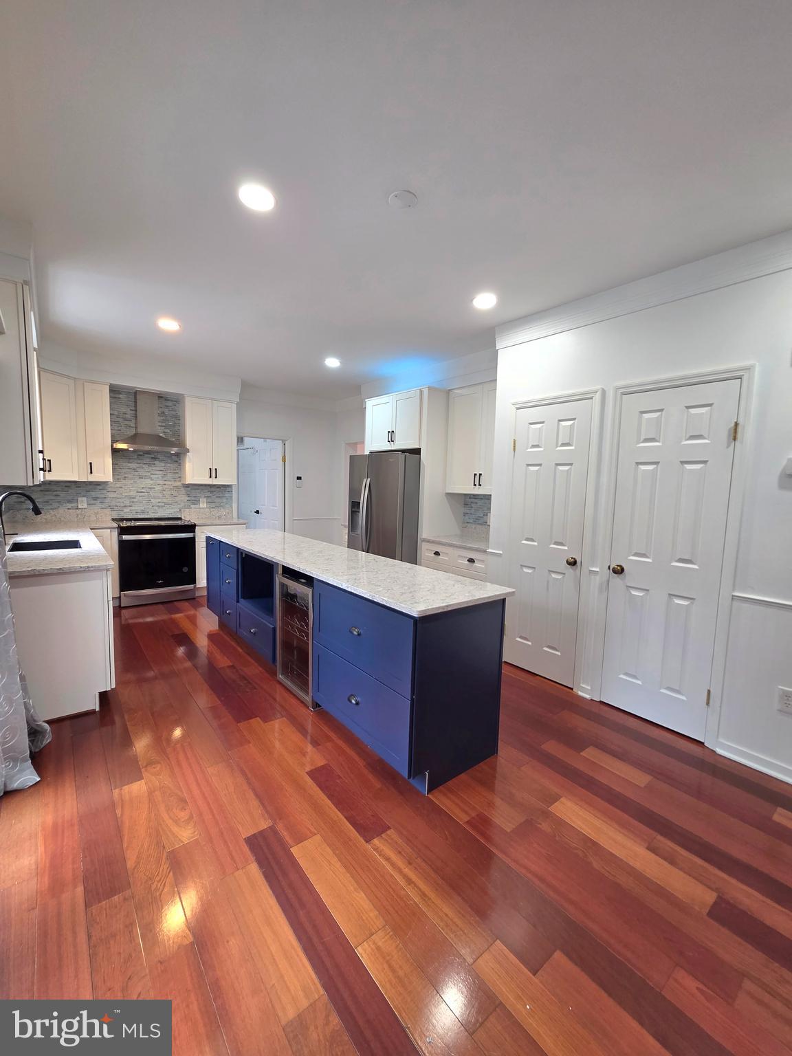 WEST END FARMS - Residential