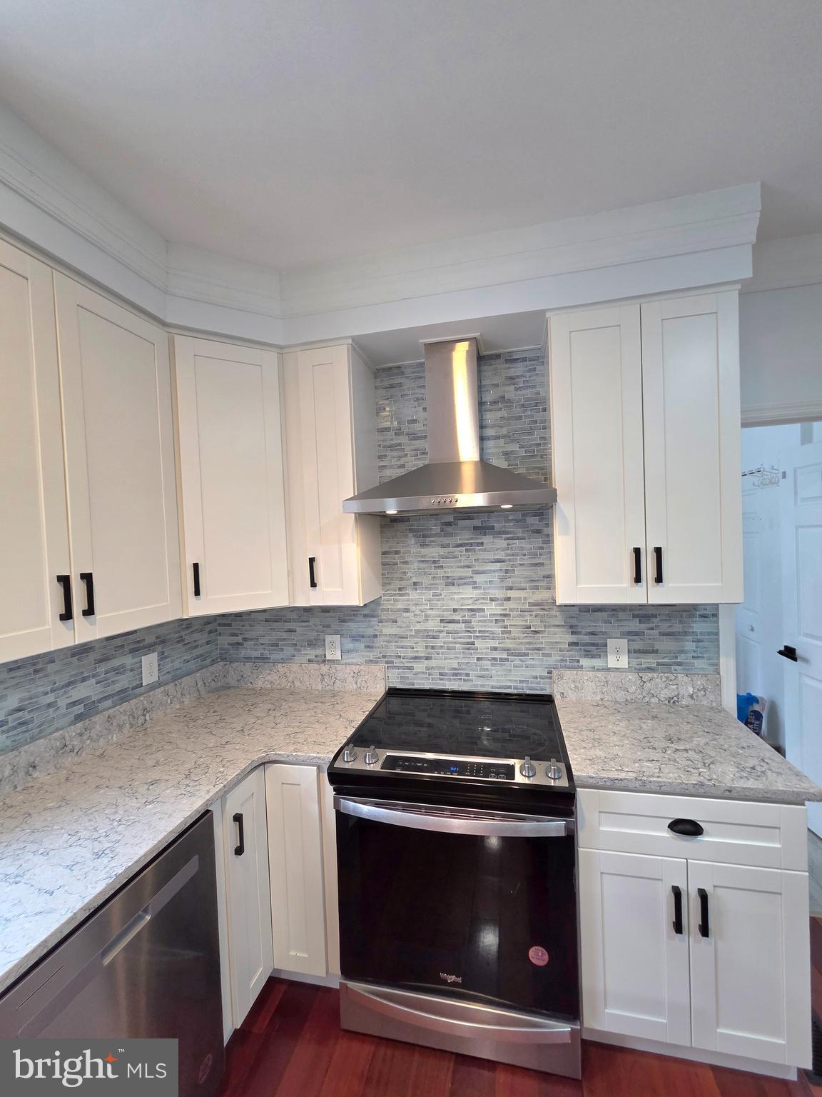 WEST END FARMS - Residential