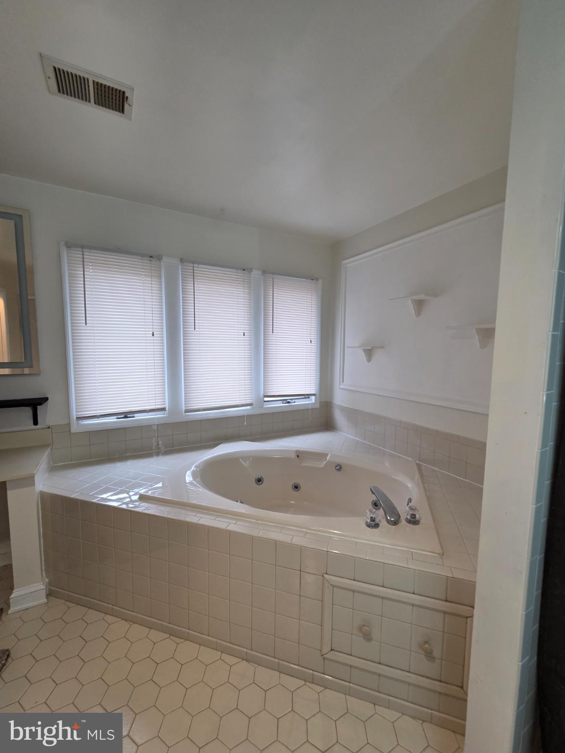 WEST END FARMS - Residential