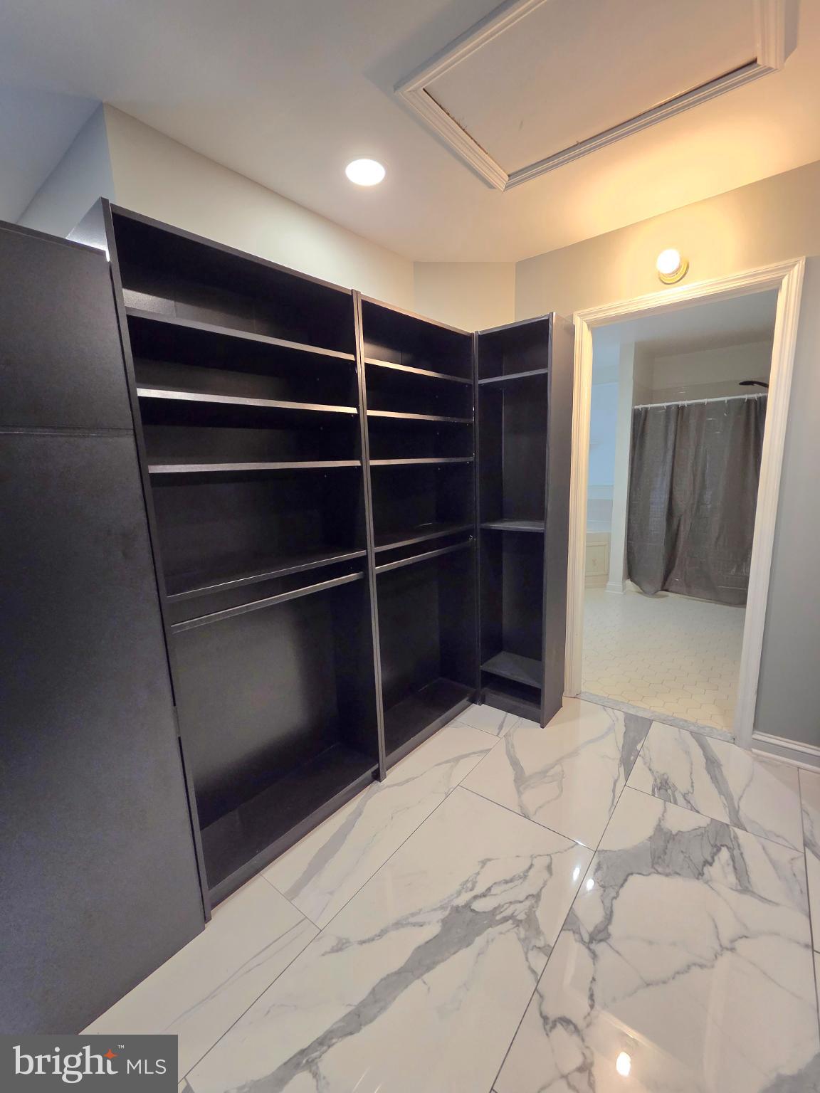 WEST END FARMS - Residential