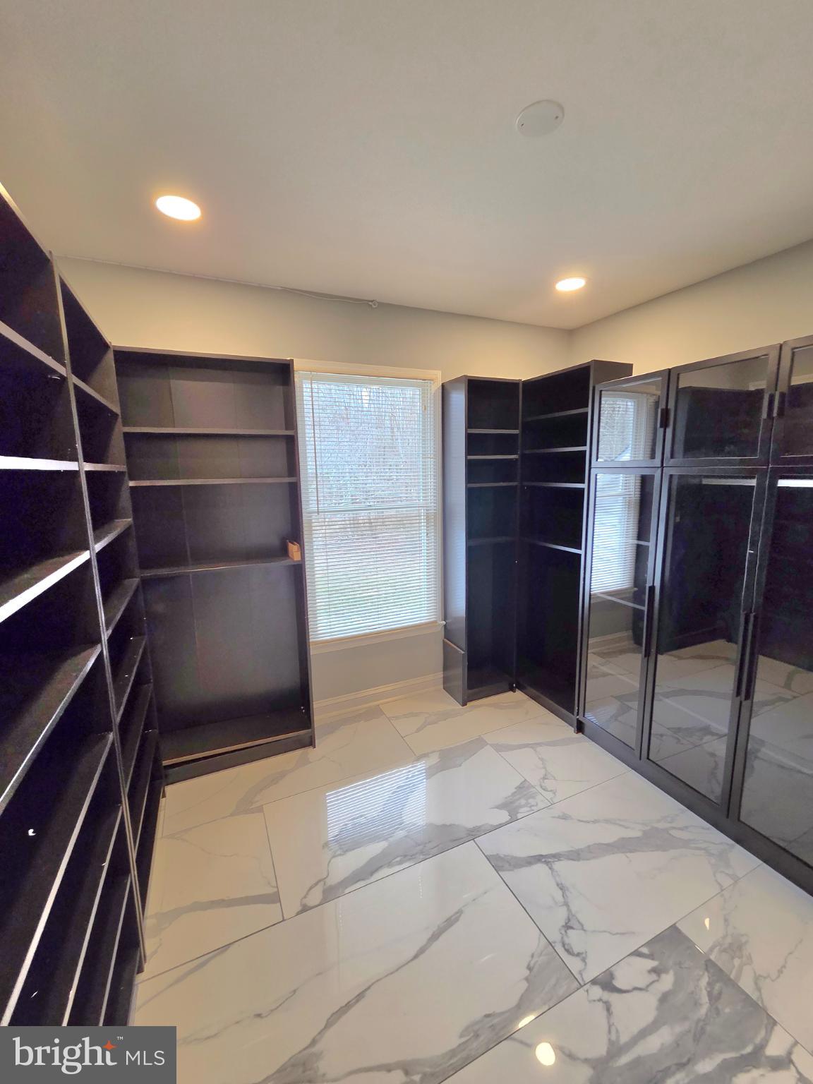 WEST END FARMS - Residential