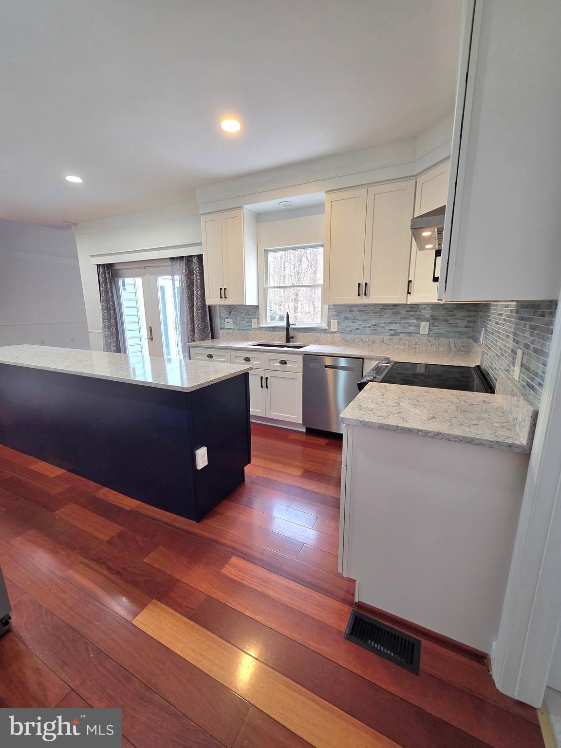 WEST END FARMS - Residential