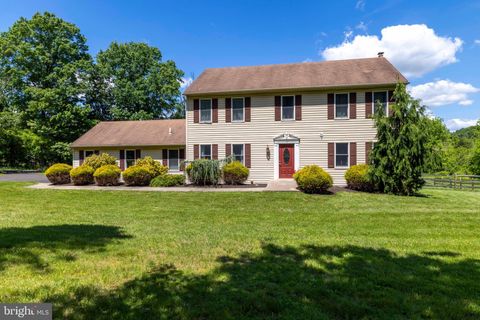 Homes For Sale - 9 Middle Road<br/> PERKASIE, PA 18944
