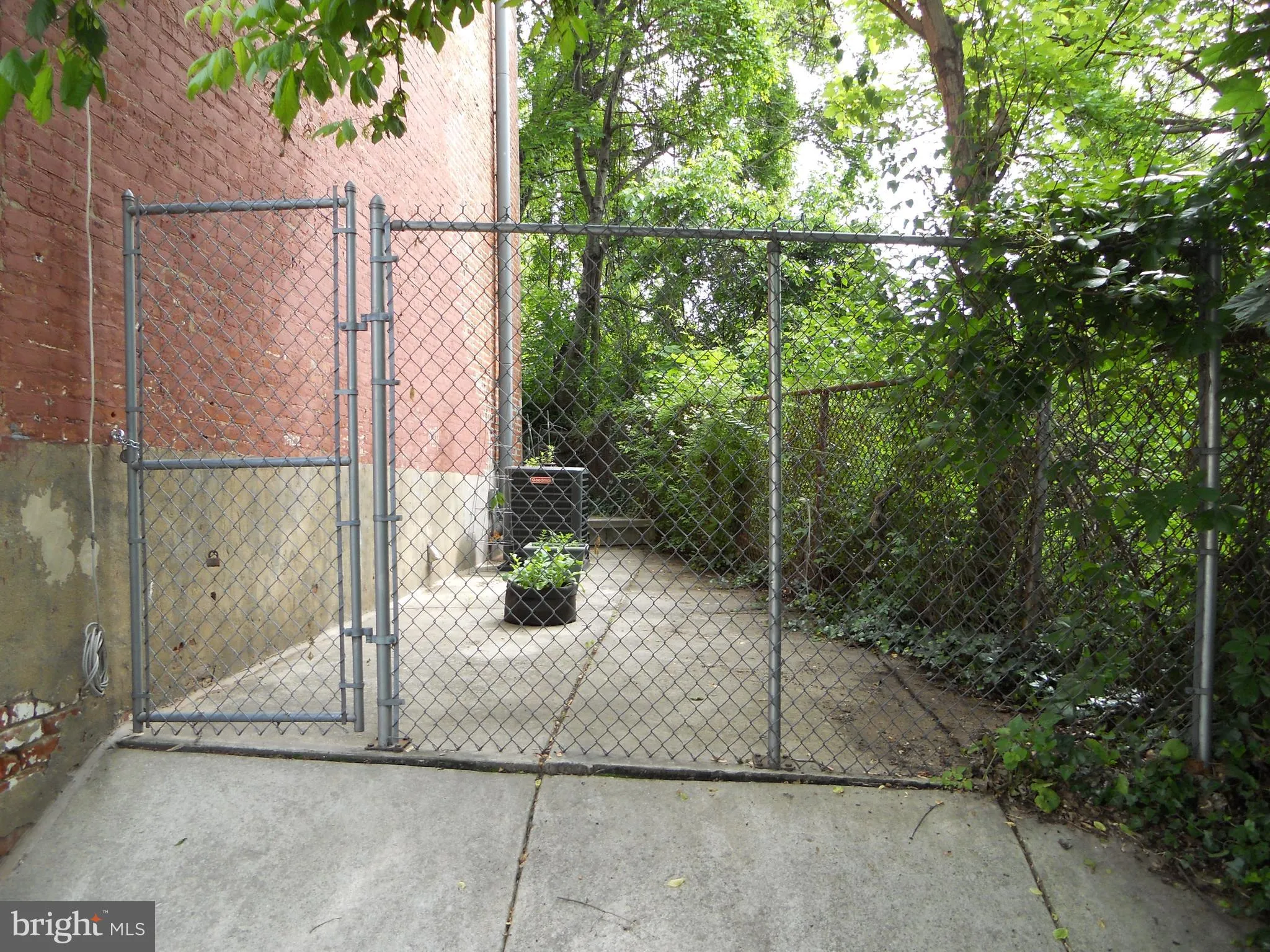 Philadelphia, Pennsylvania 19129, United States, 2 Bedrooms Bedrooms, ,3 BathroomsBathrooms,Residential,Active,138454