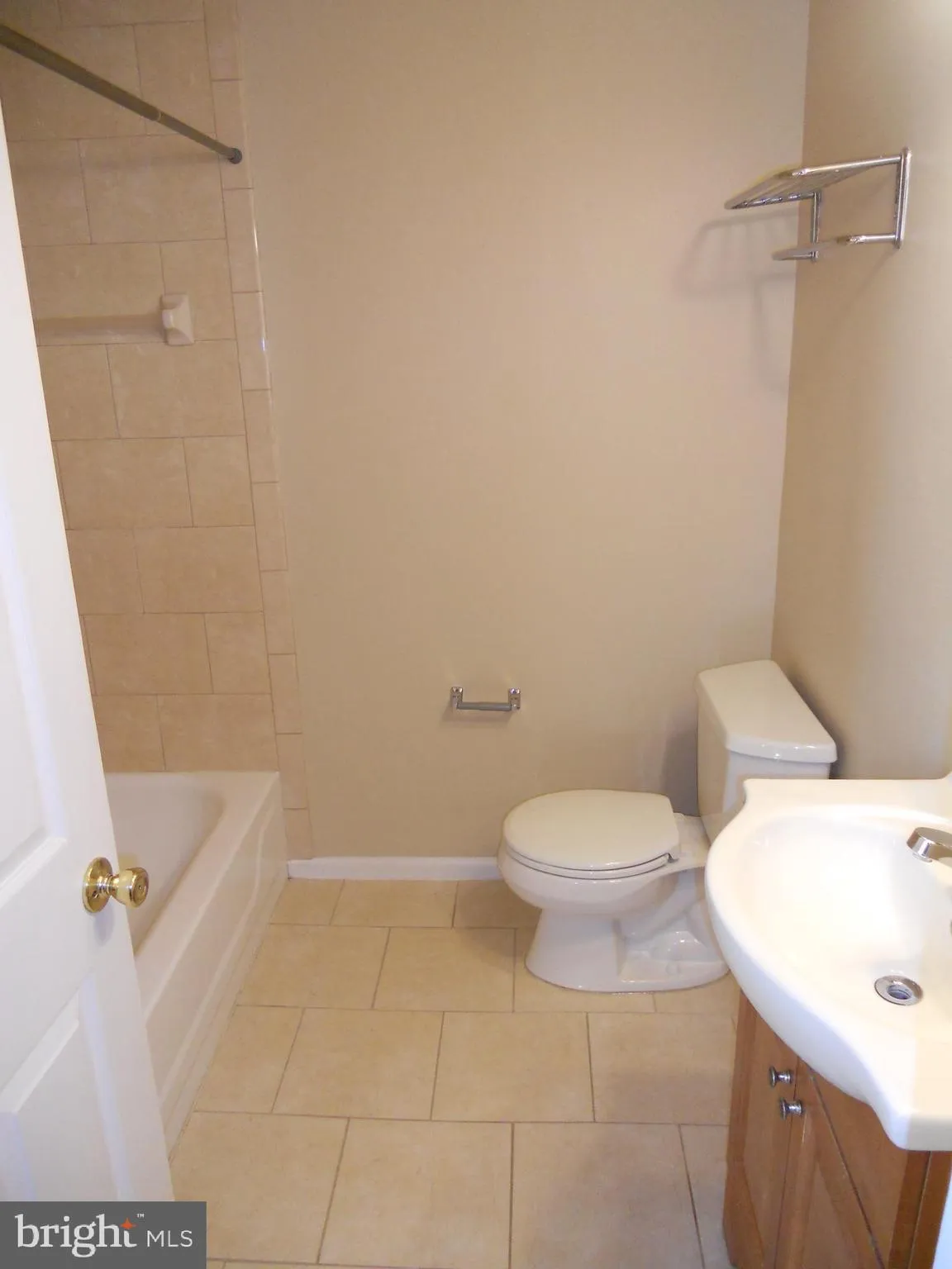 Philadelphia, Pennsylvania 19129, United States, 2 Bedrooms Bedrooms, ,3 BathroomsBathrooms,Residential,Active,138454