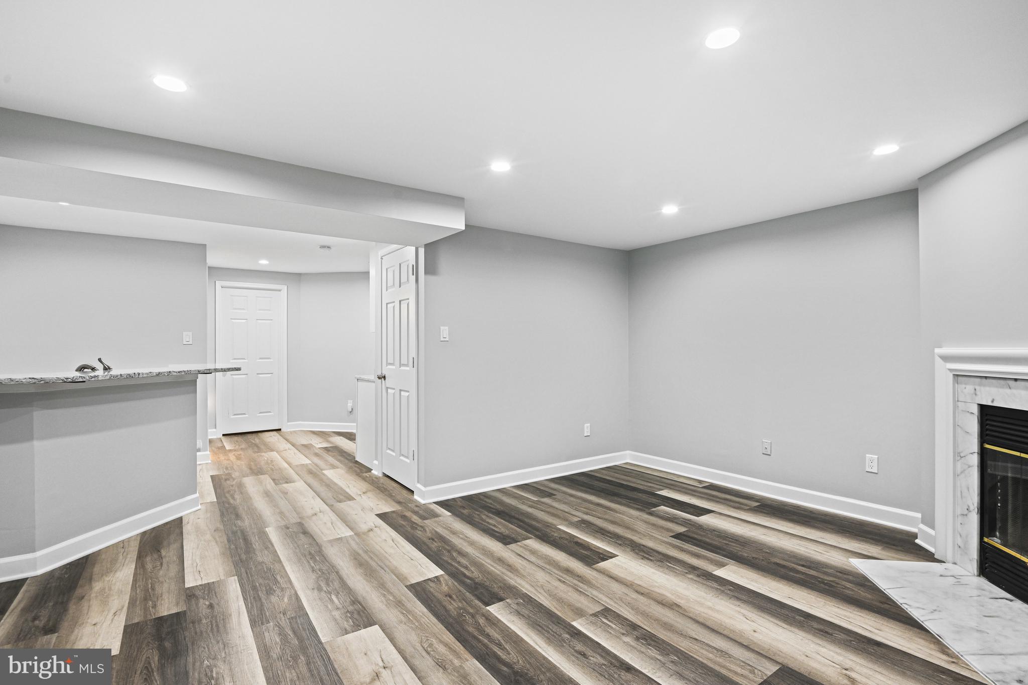 ASHBURN FARM - Residential