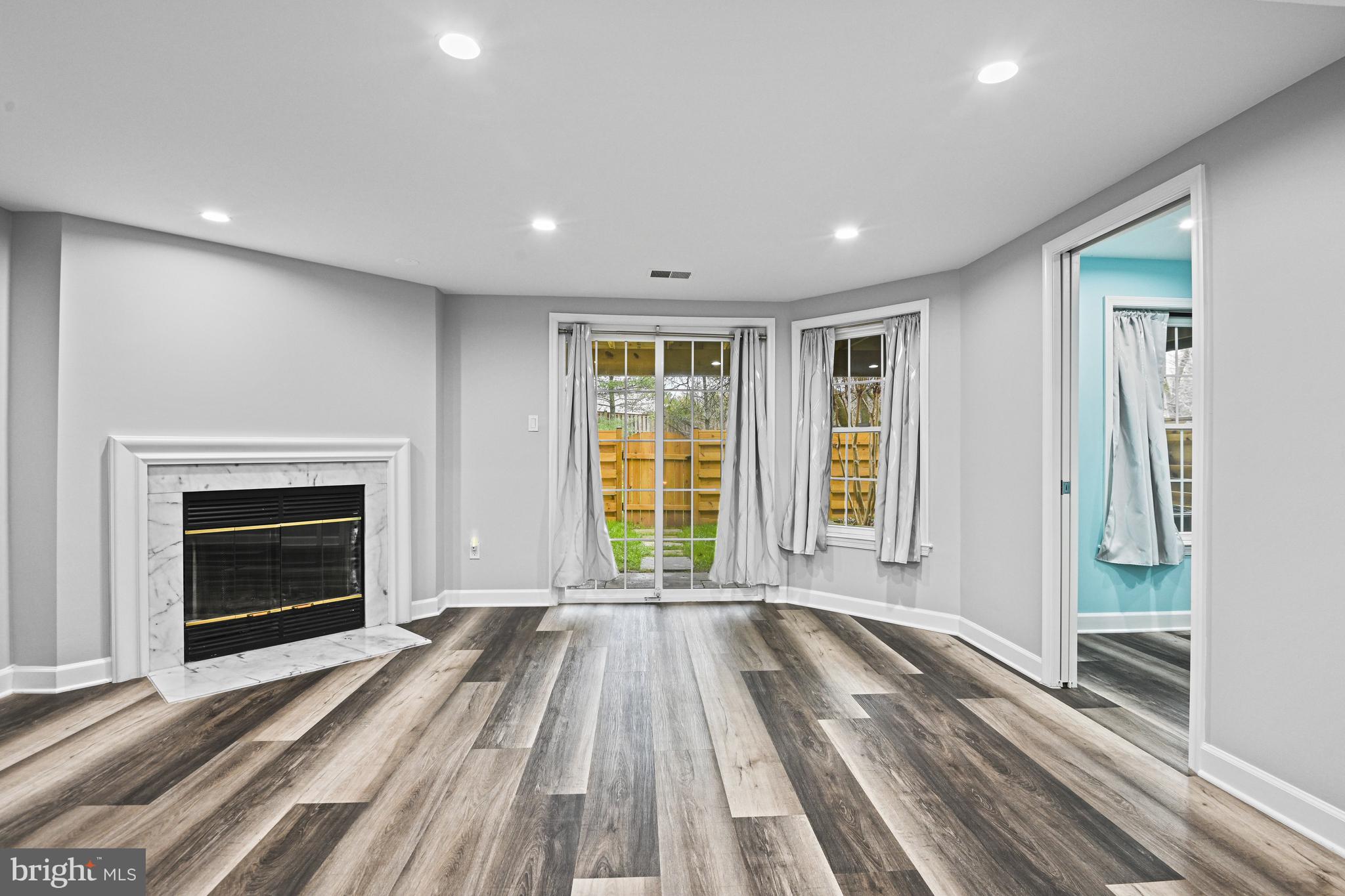 ASHBURN FARM - Residential