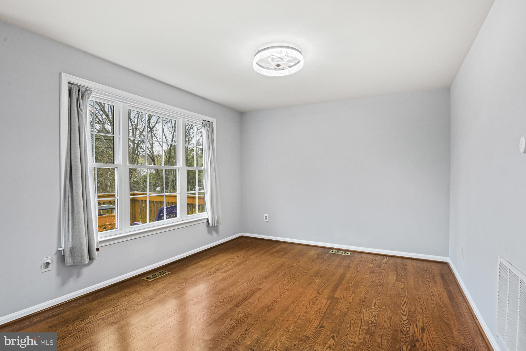 ASHBURN FARM - Residential