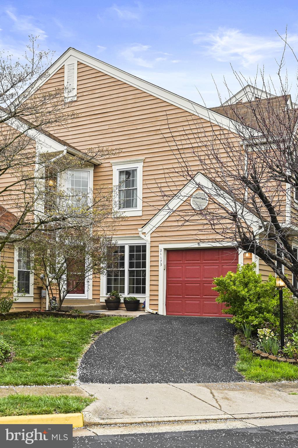 ASHBURN FARM - Residential