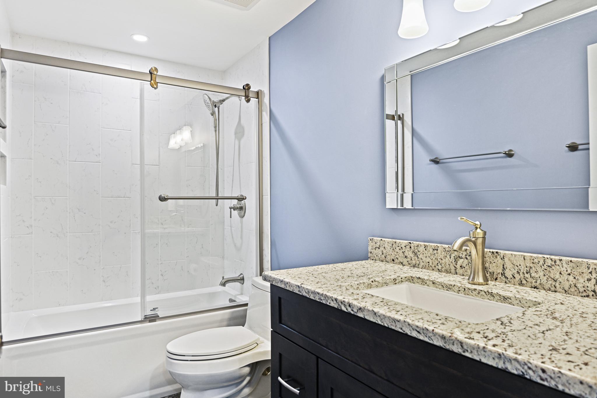 ASHBURN FARM - Residential