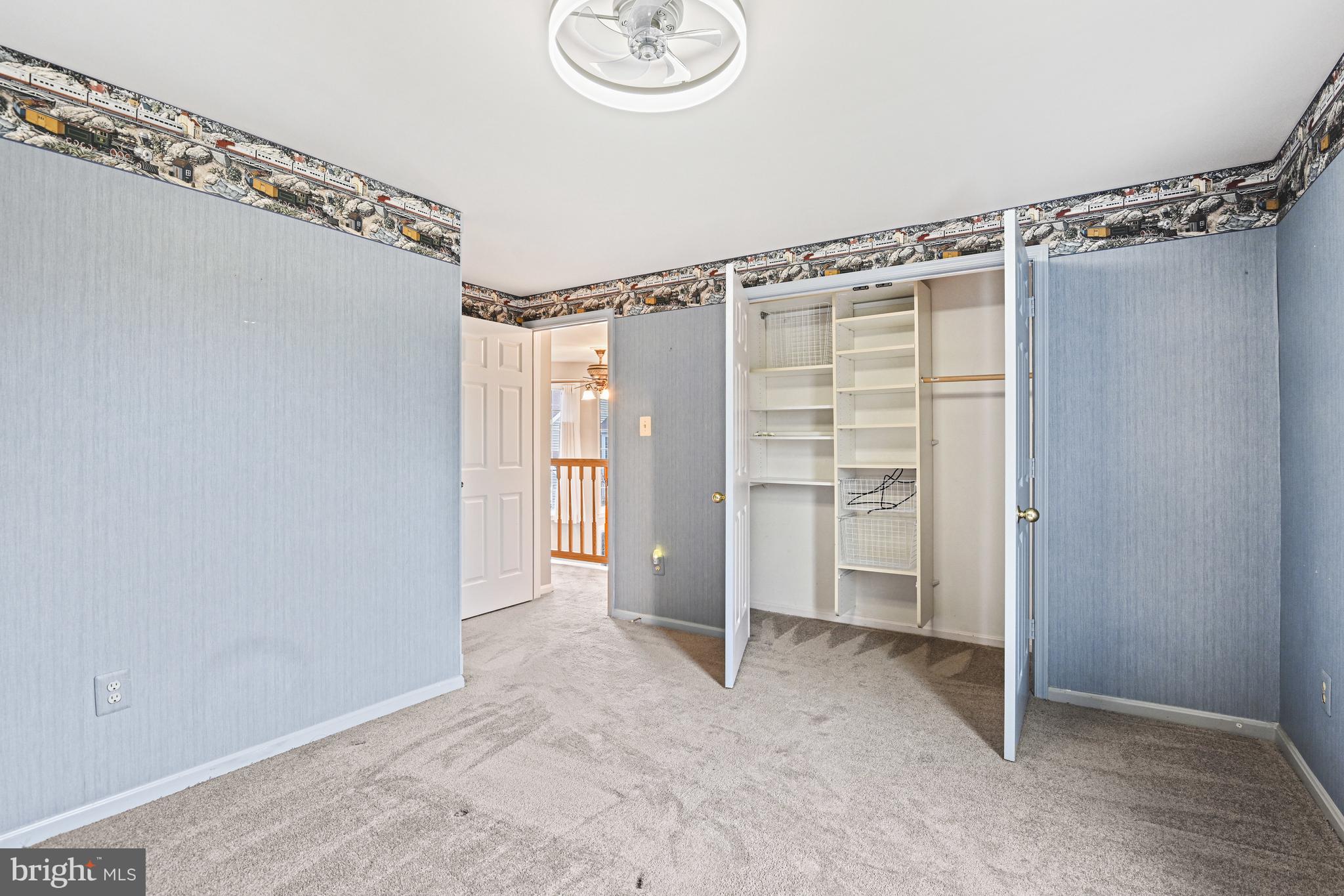 ASHBURN FARM - Residential