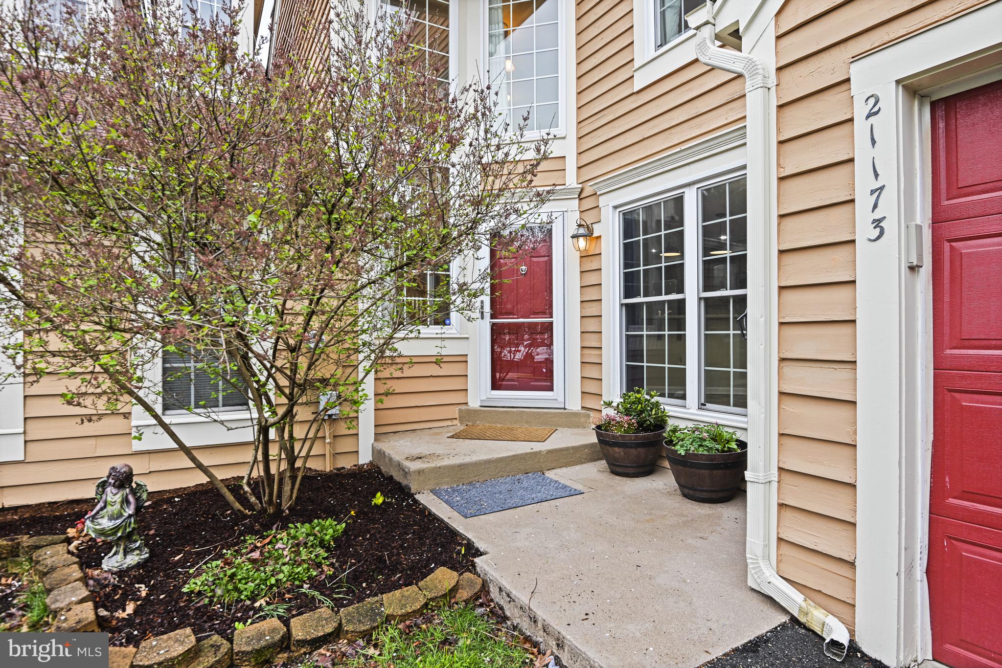 ASHBURN FARM - Residential