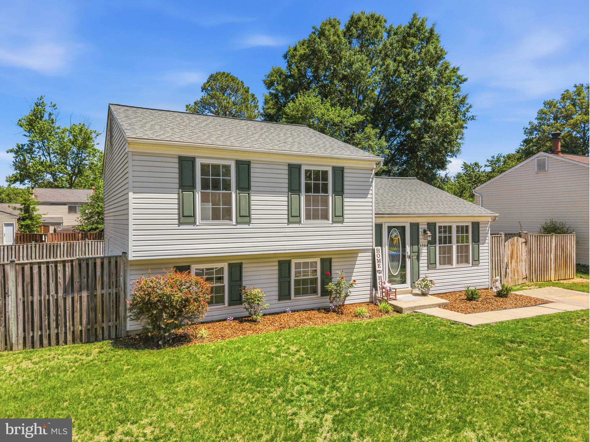 3903 NEWMAN COURT