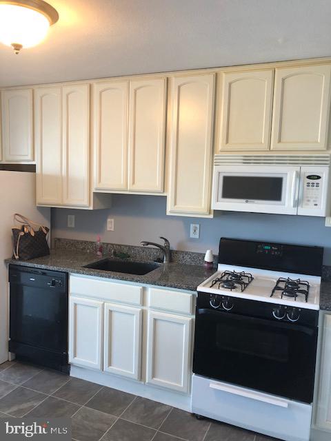 PARK PLAZA - Residential