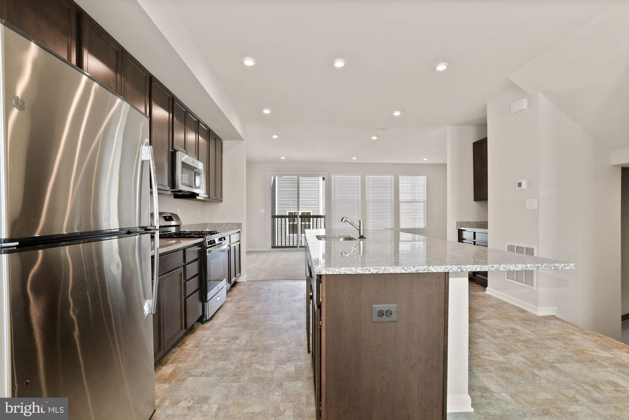 HIGHLAND PARK - Residential Lease