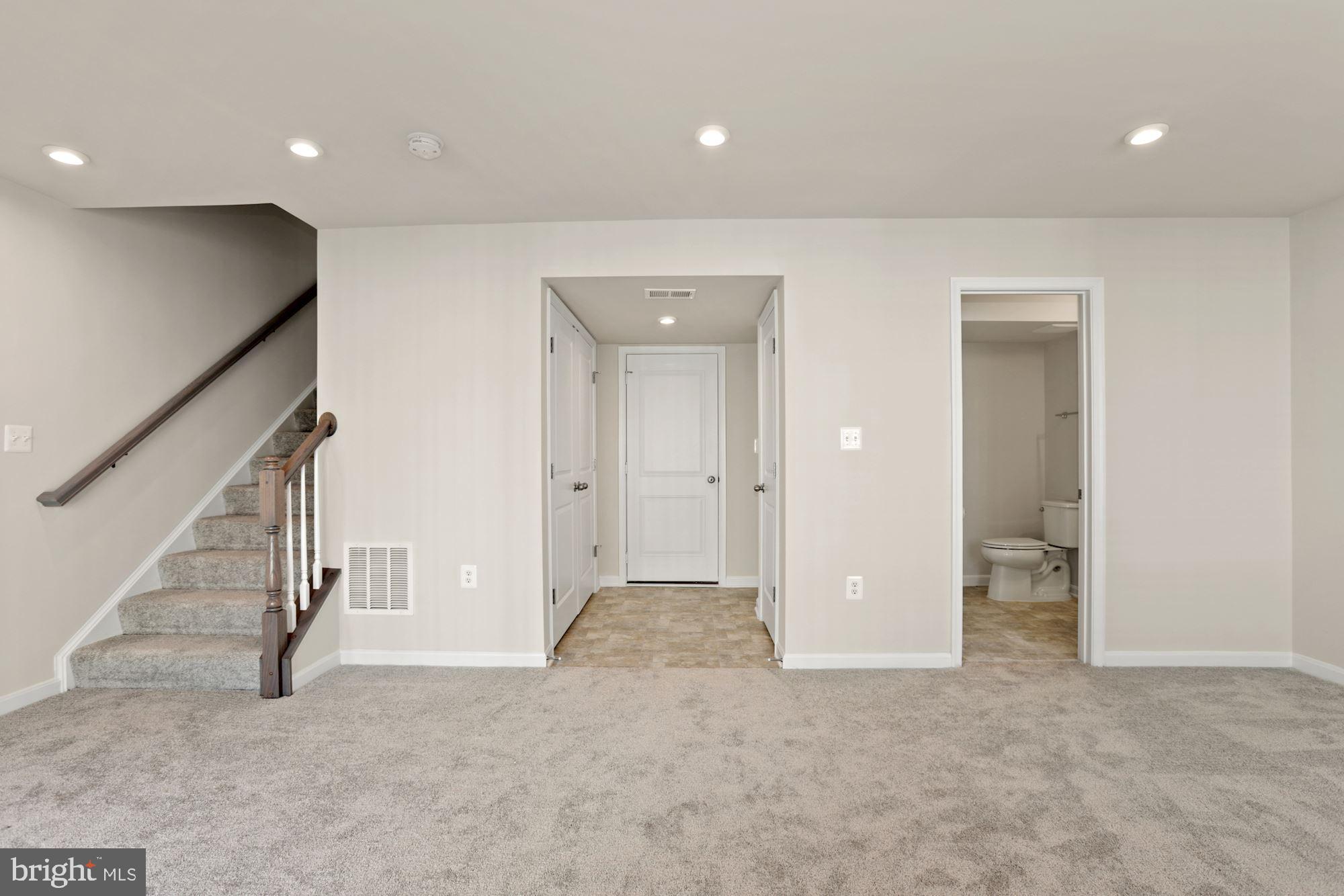 HIGHLAND PARK - Residential Lease