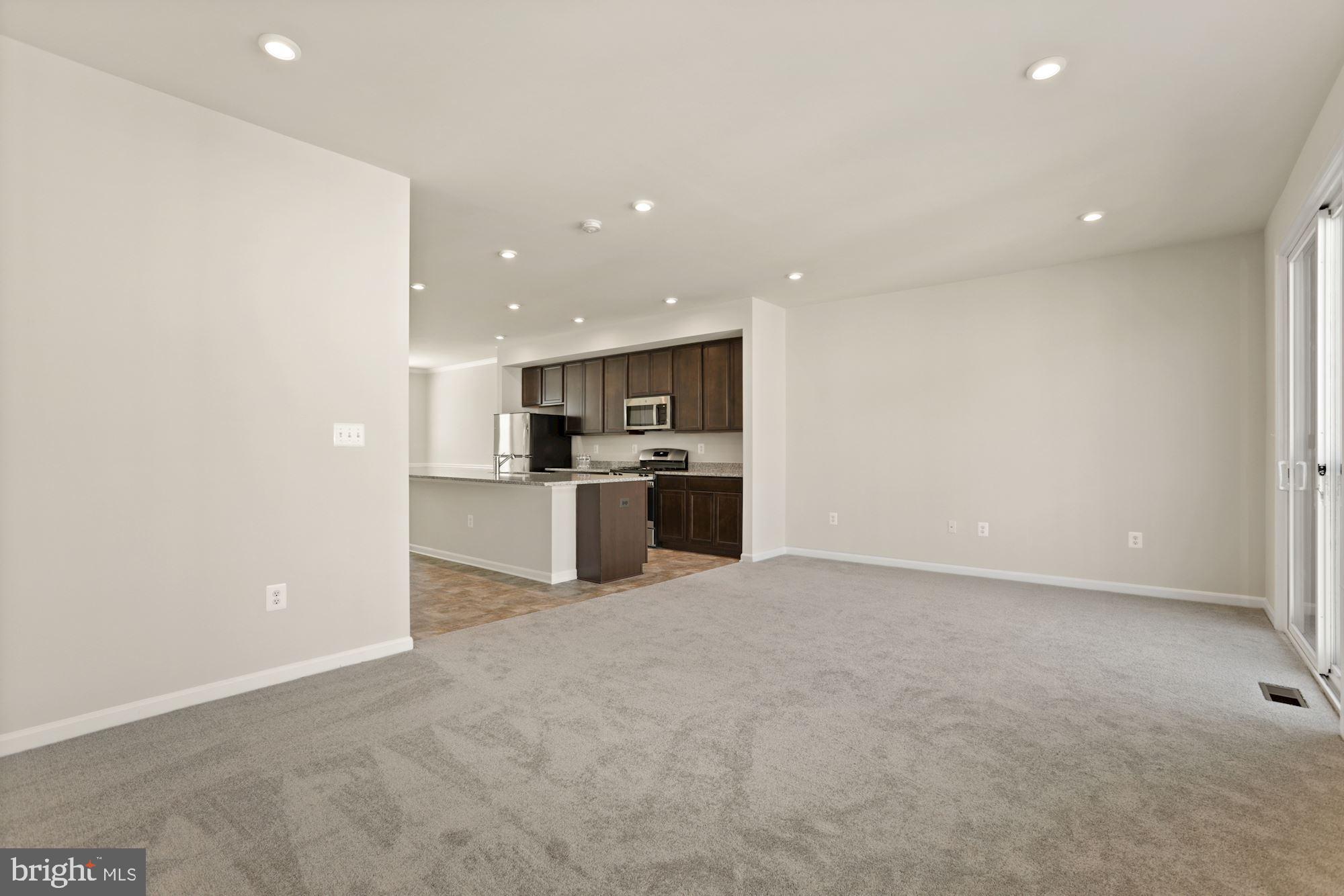 HIGHLAND PARK - Residential Lease