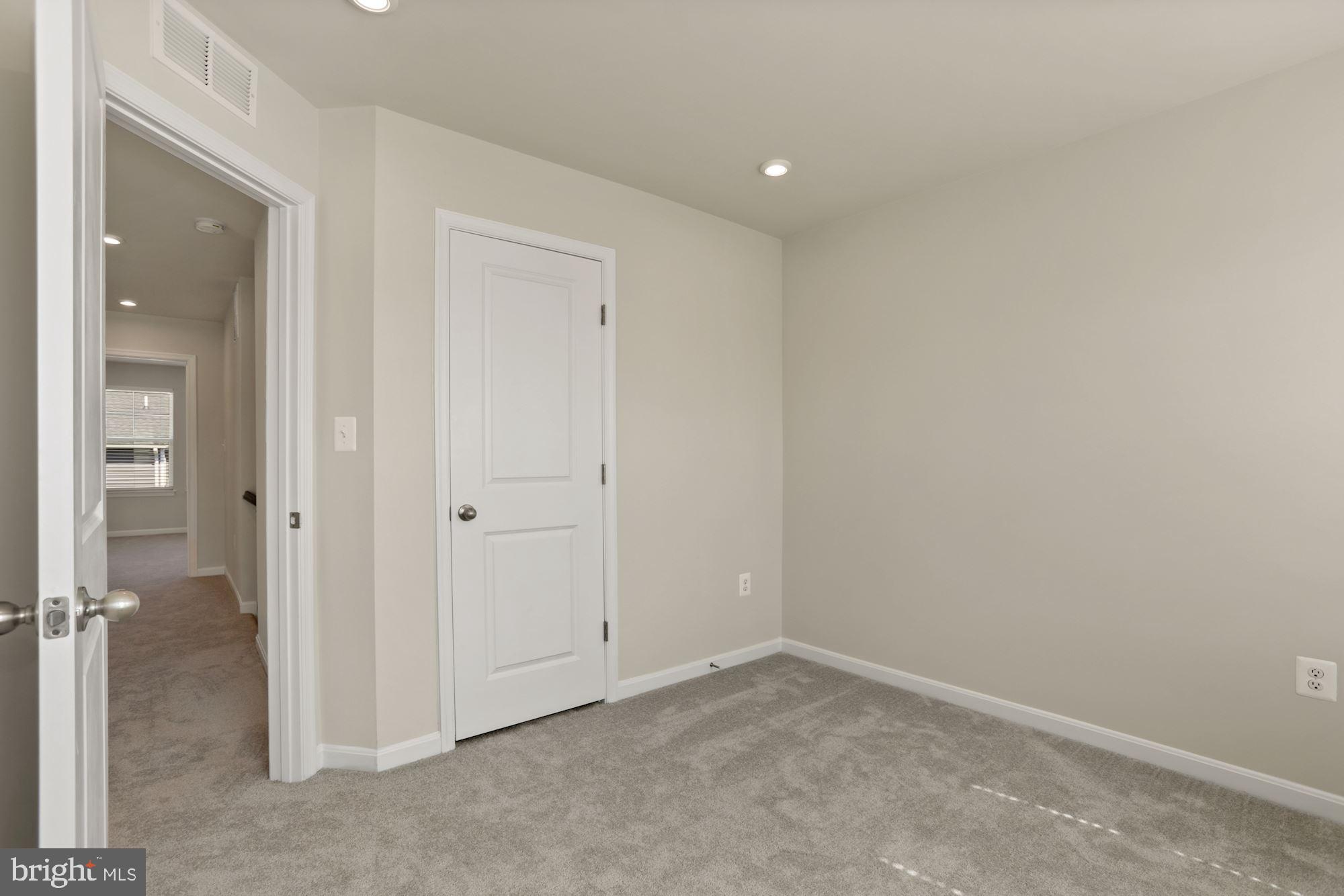 HIGHLAND PARK - Residential Lease