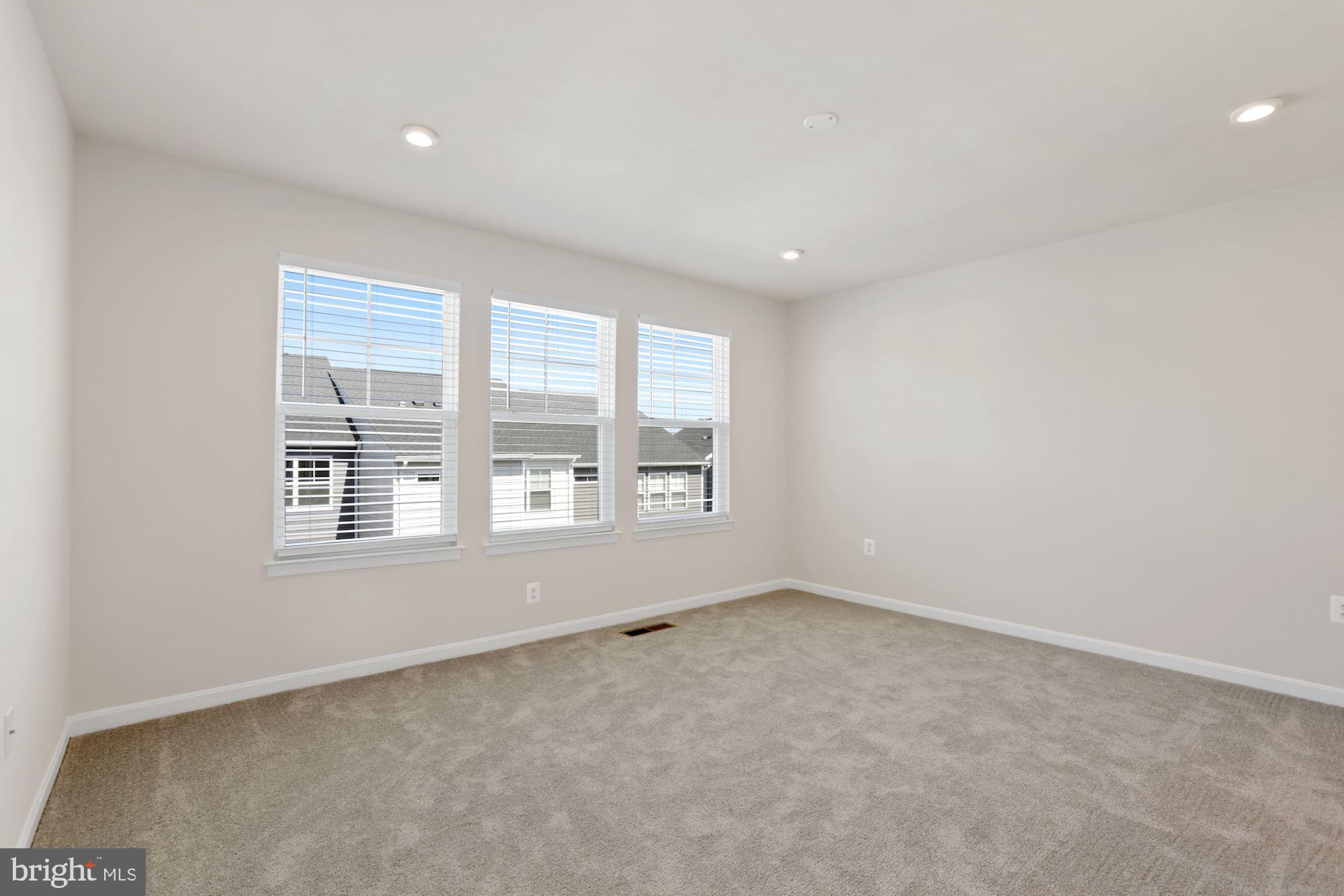 HIGHLAND PARK - Residential Lease