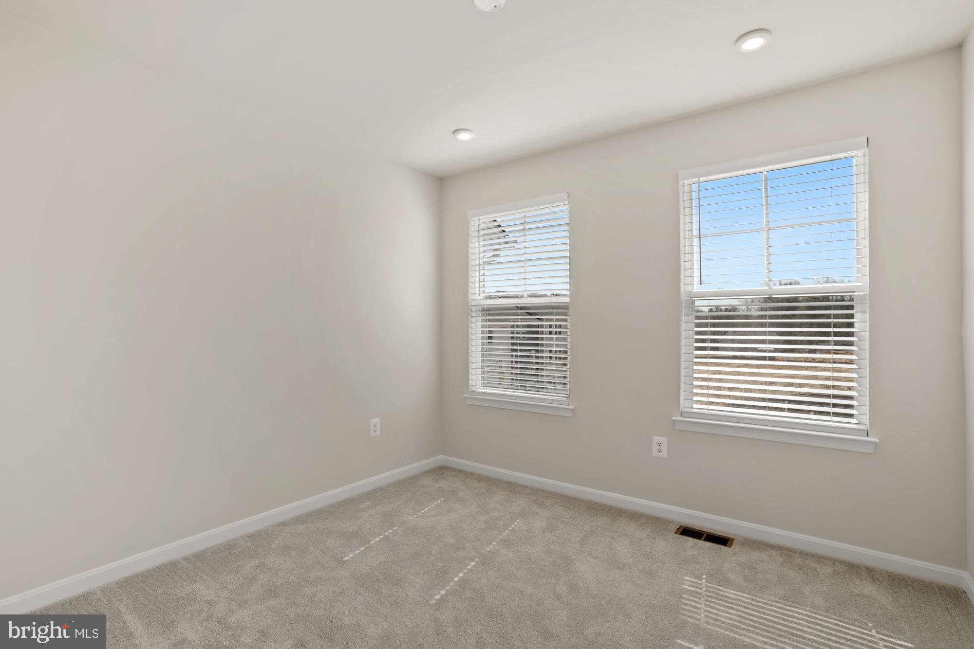 HIGHLAND PARK - Residential Lease