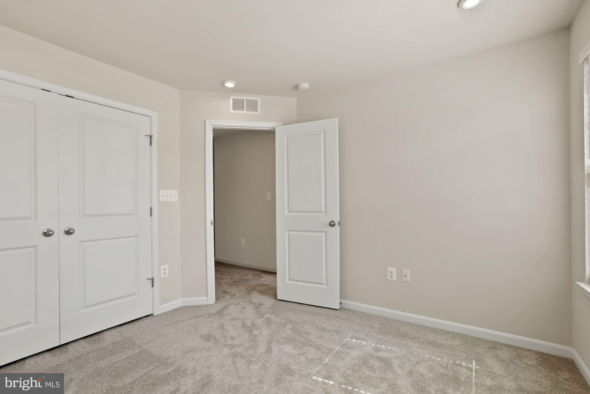 HIGHLAND PARK - Residential Lease