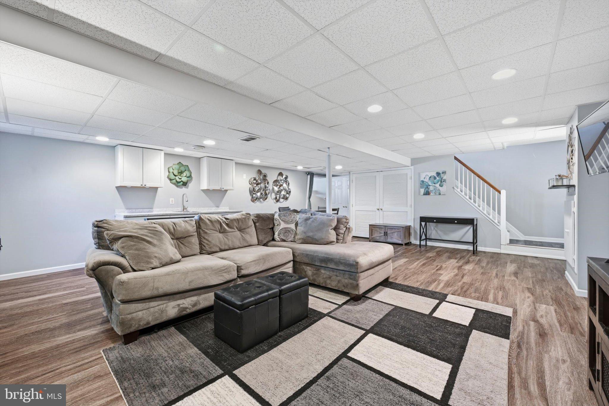 NORTHRIDGE - Residential