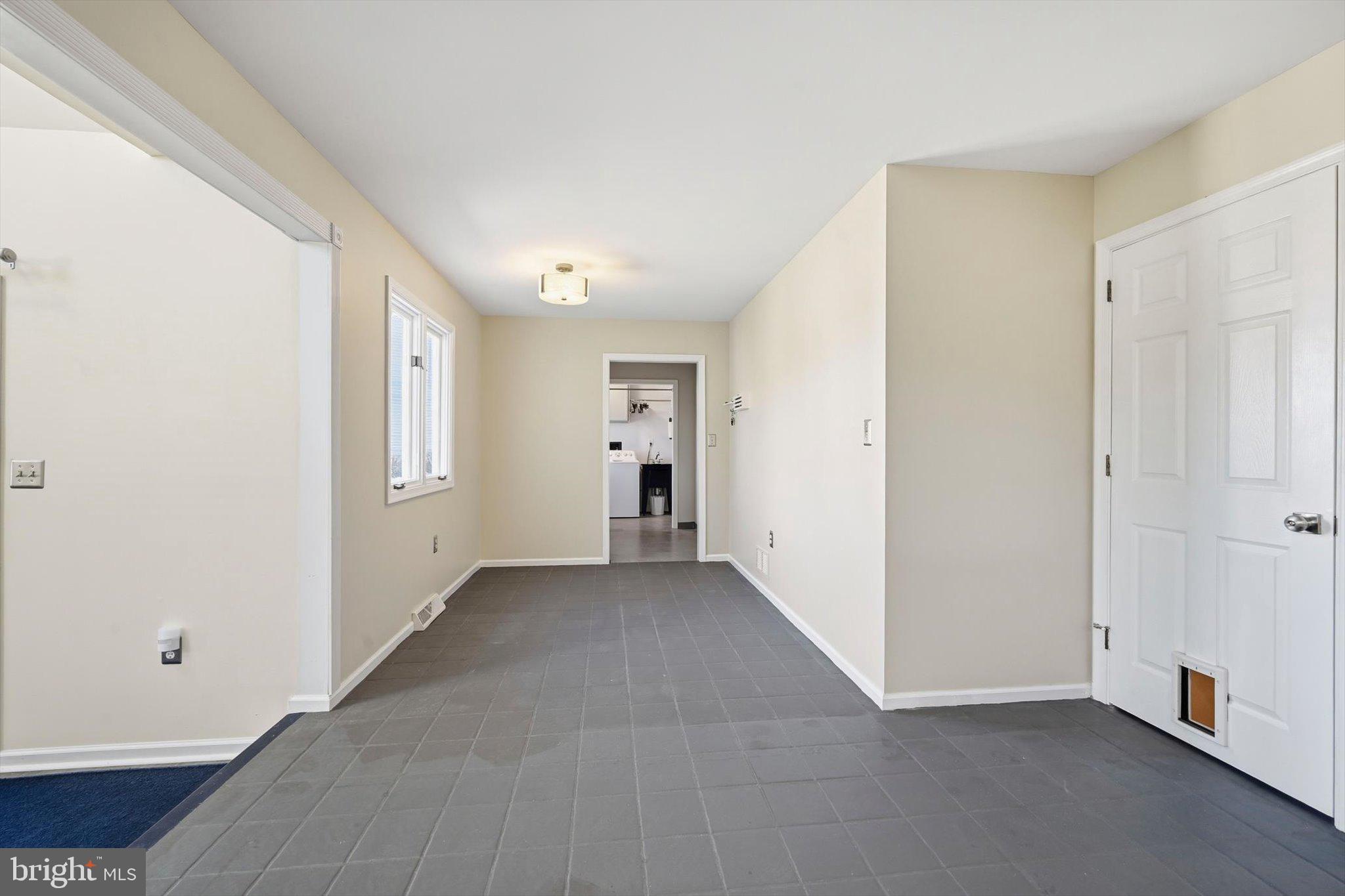 NORTHRIDGE - Residential