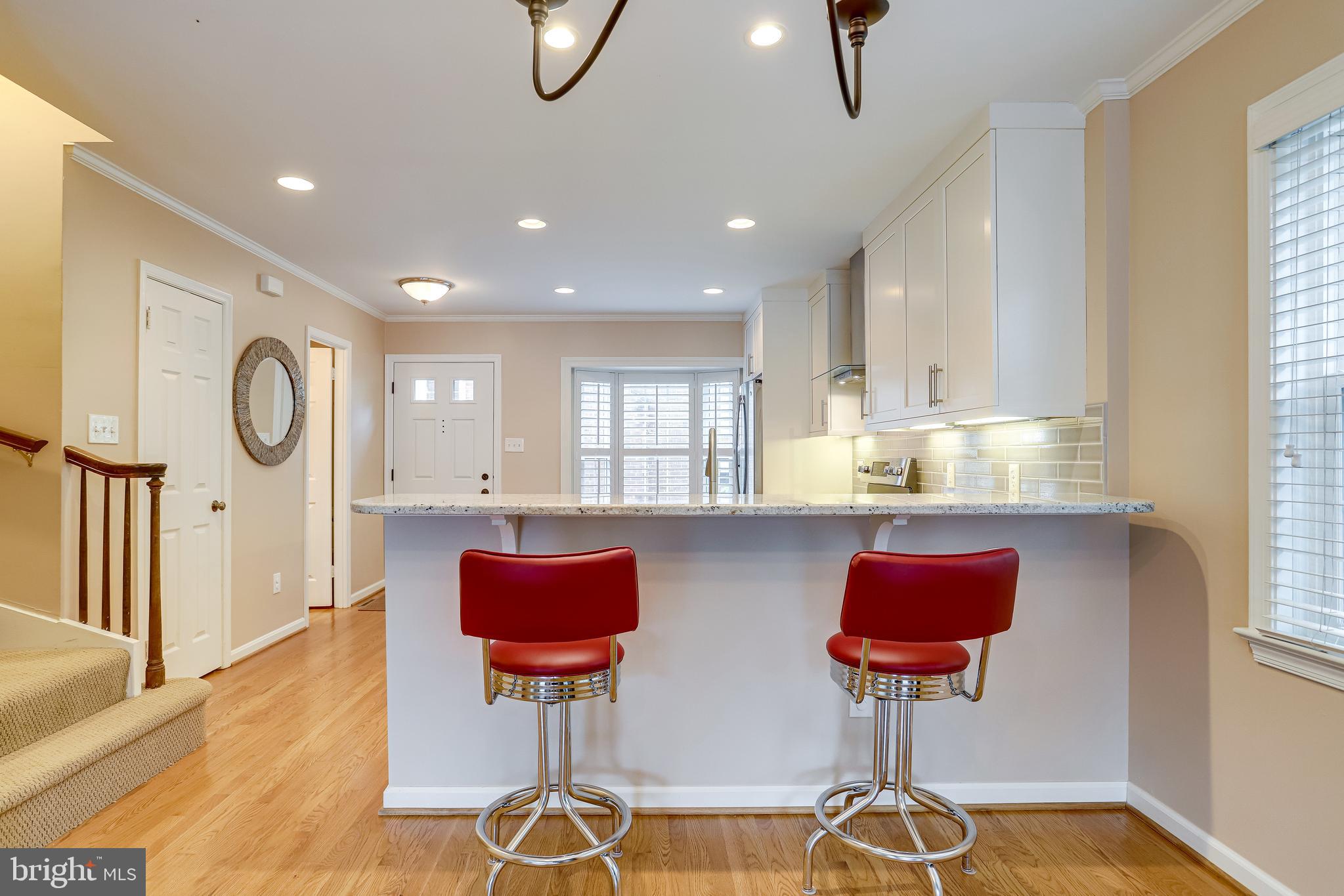 LAUREL MEWS - Residential