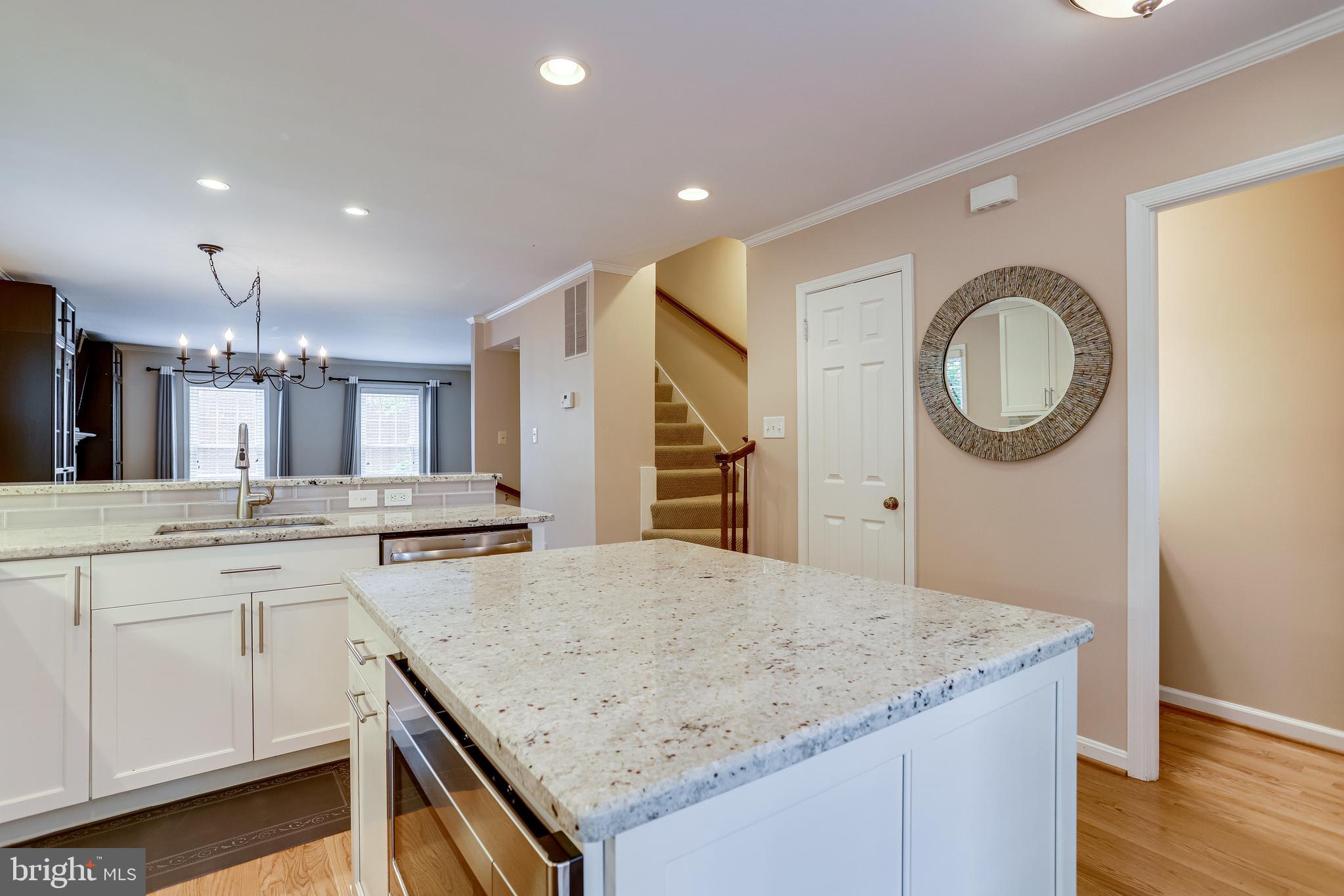 LAUREL MEWS - Residential