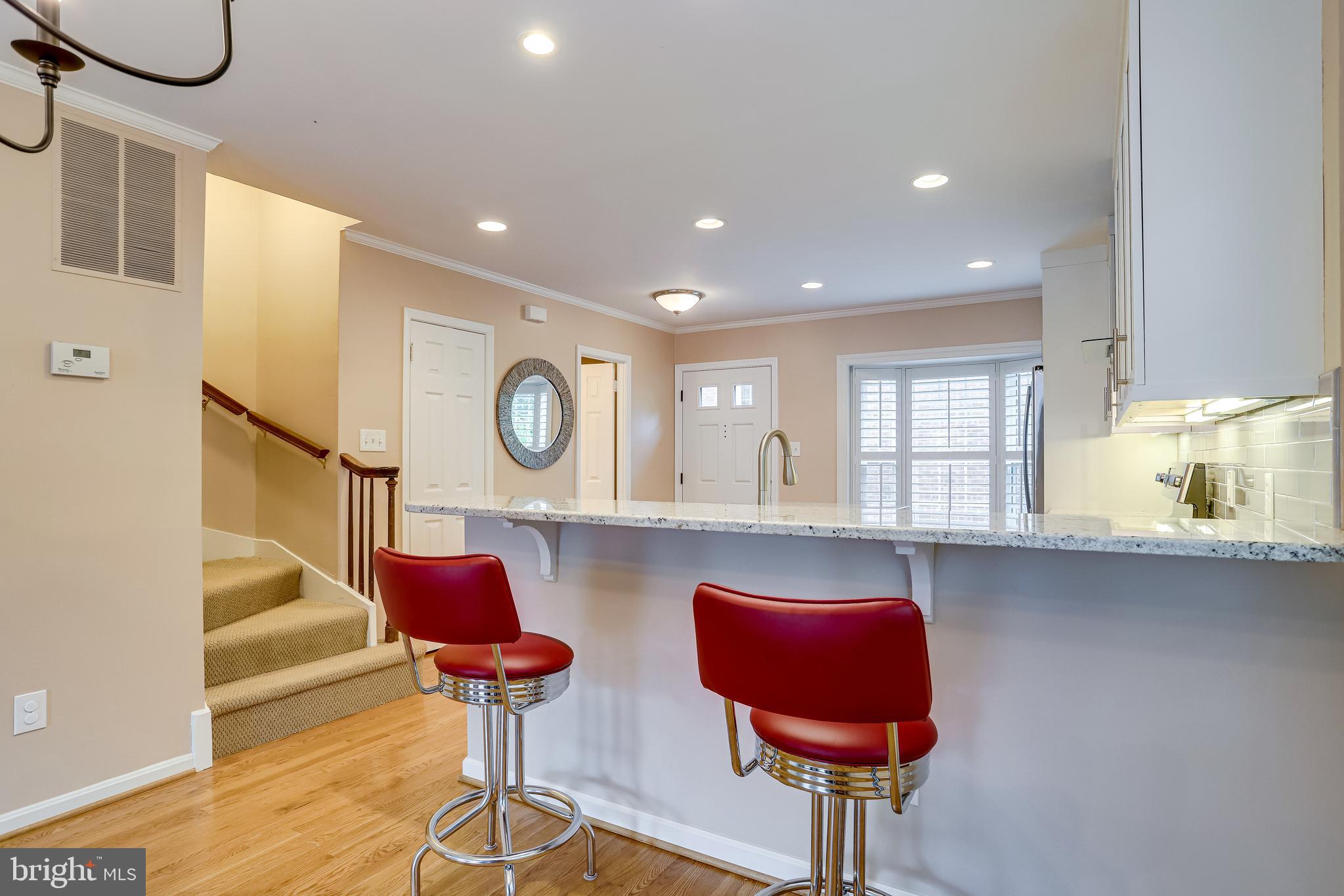 LAUREL MEWS - Residential