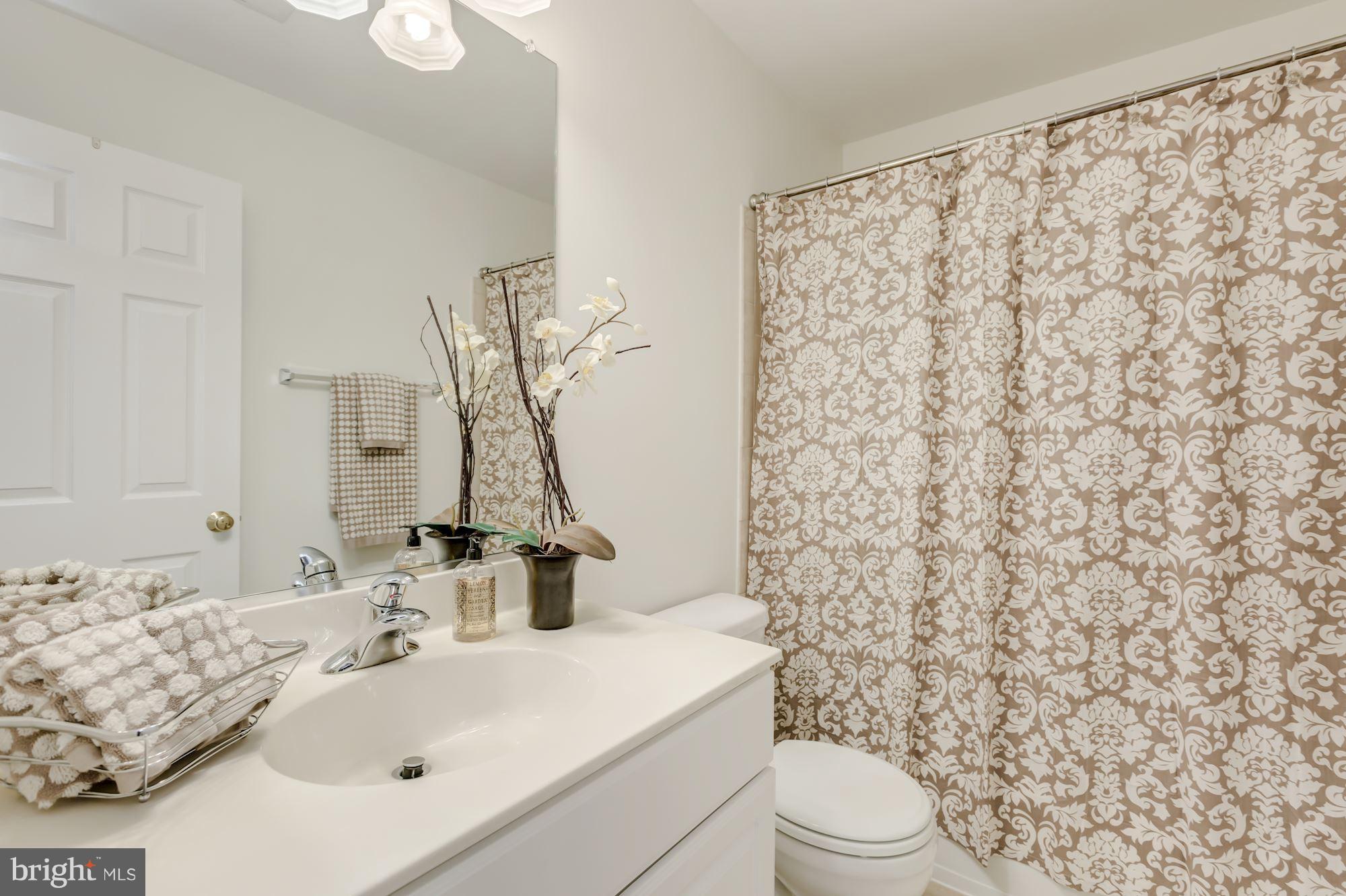 PAVILIONS AT HUNTINGTON - Residential