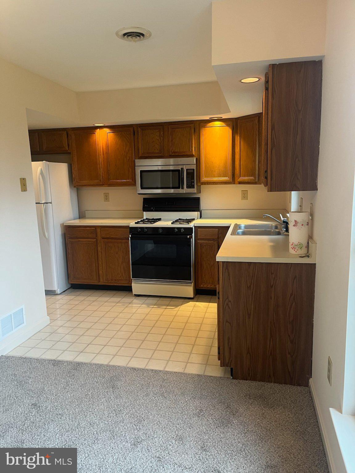 1113 SKYVIEW DRIVE