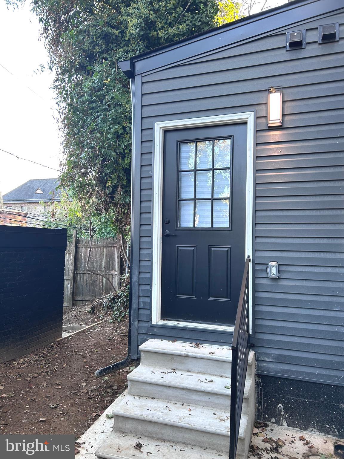 GERMANTOWN - Residential