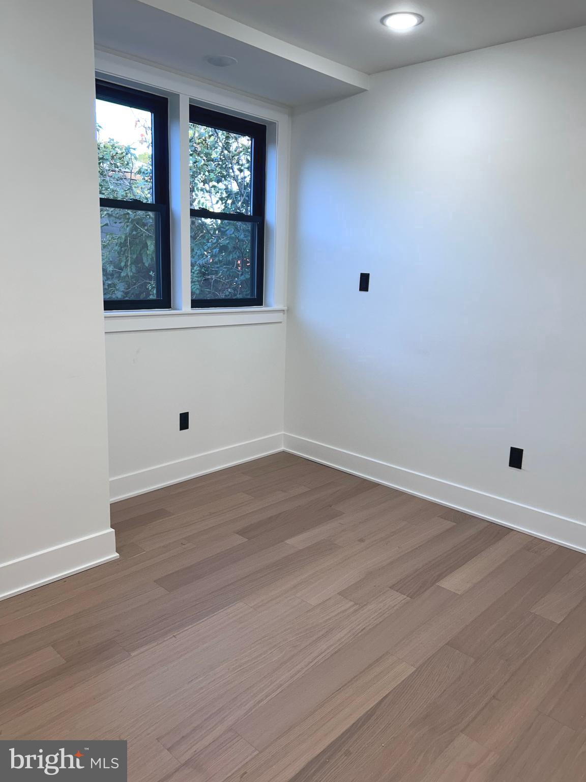 GERMANTOWN - Residential