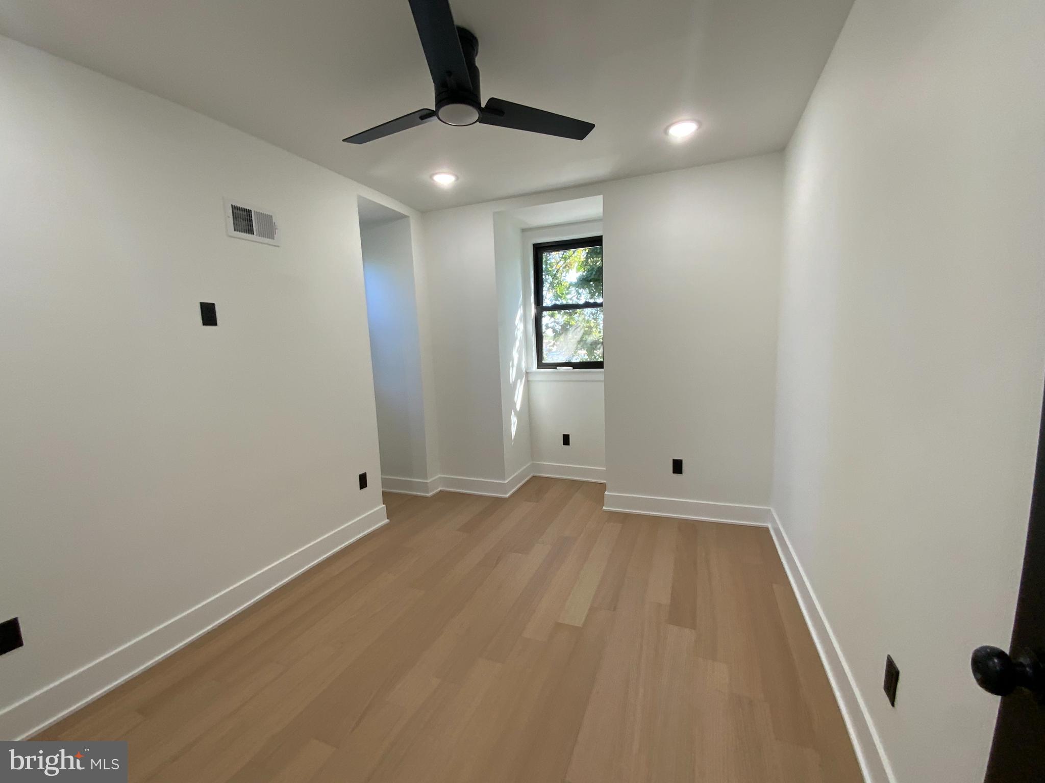 GERMANTOWN - Residential