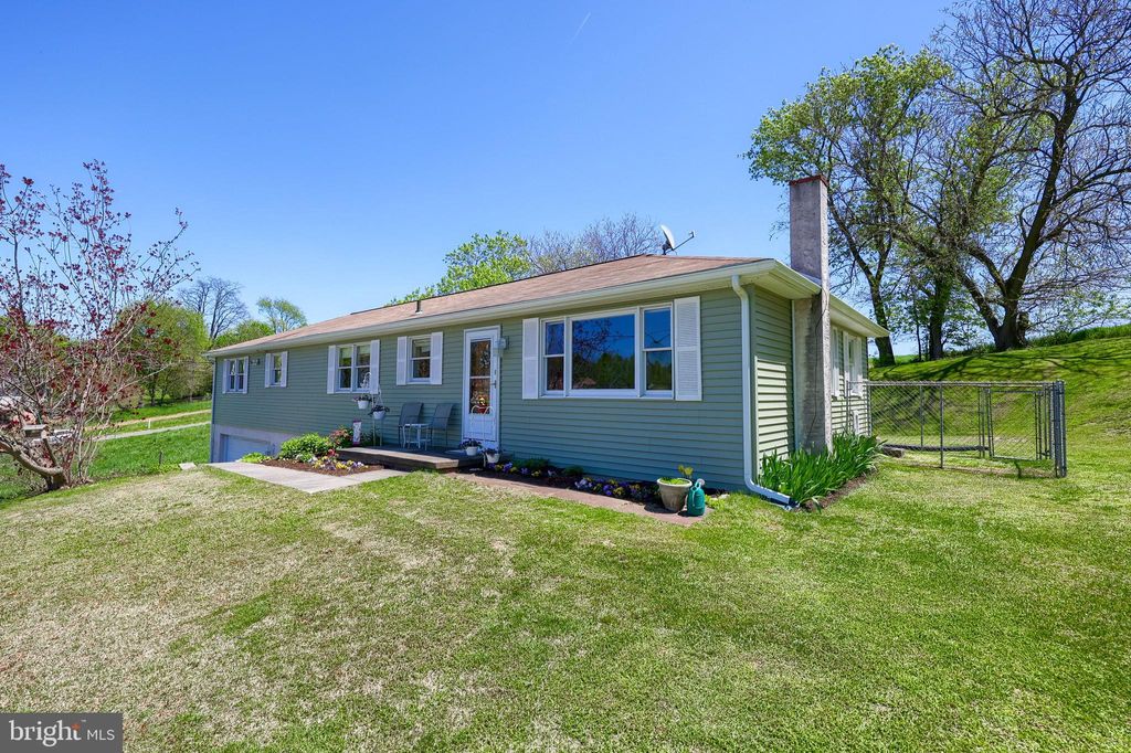 Photo of 147 Radcliff Road, Willow Street, PA 17584 (MLS # PALA2055218)