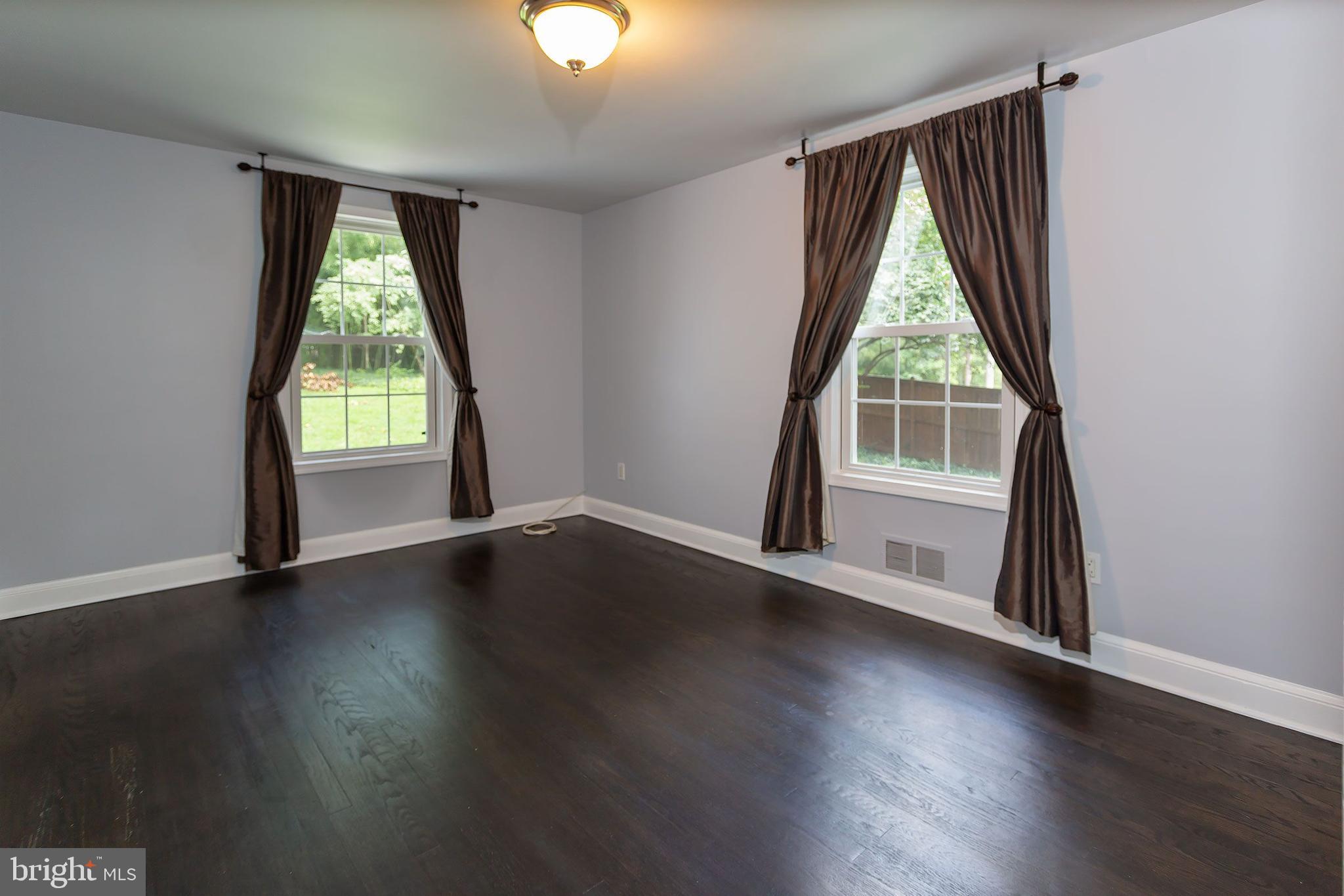 DEVONSHIRE GARDENS - Residential Lease