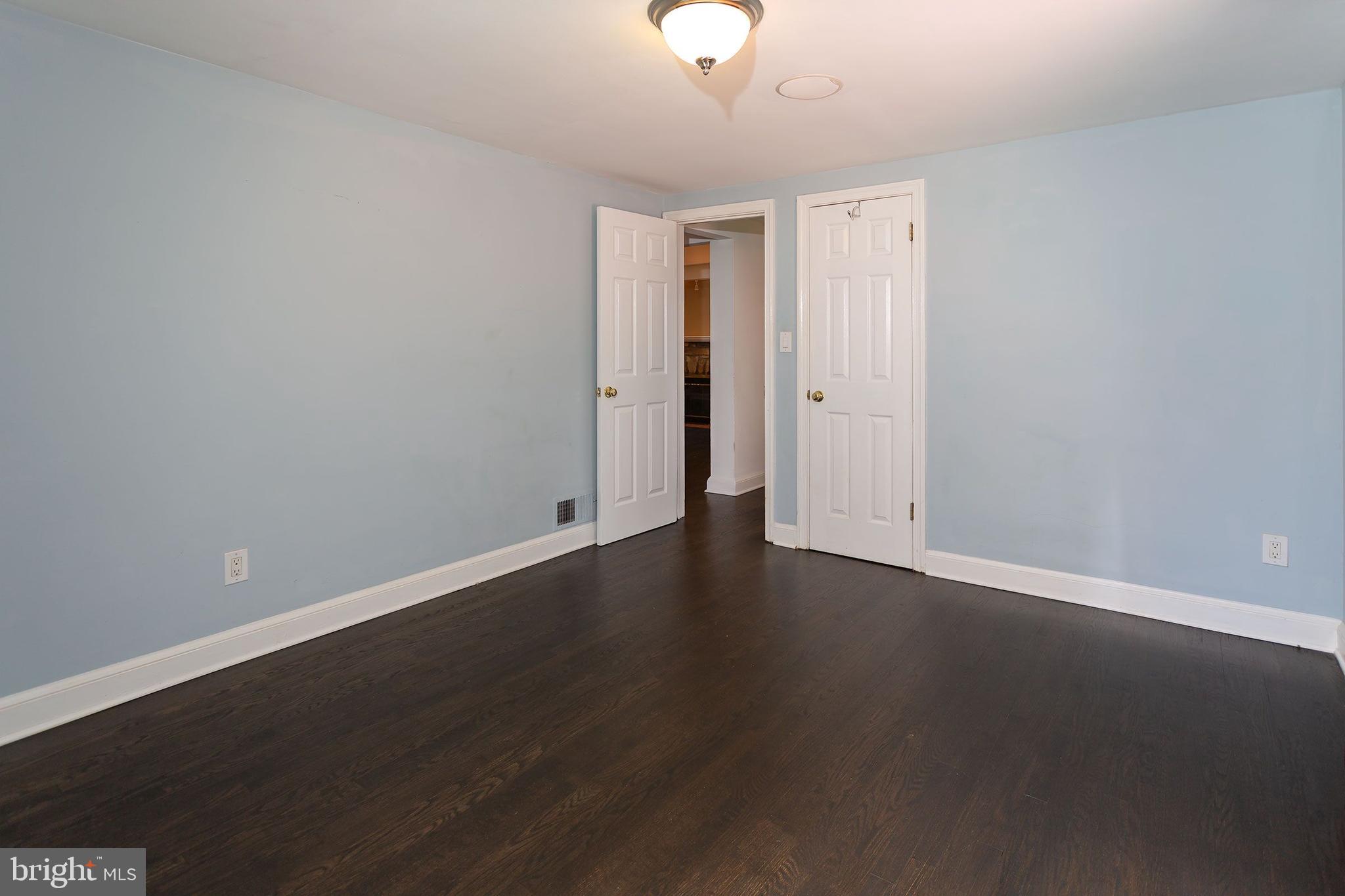 DEVONSHIRE GARDENS - Residential Lease