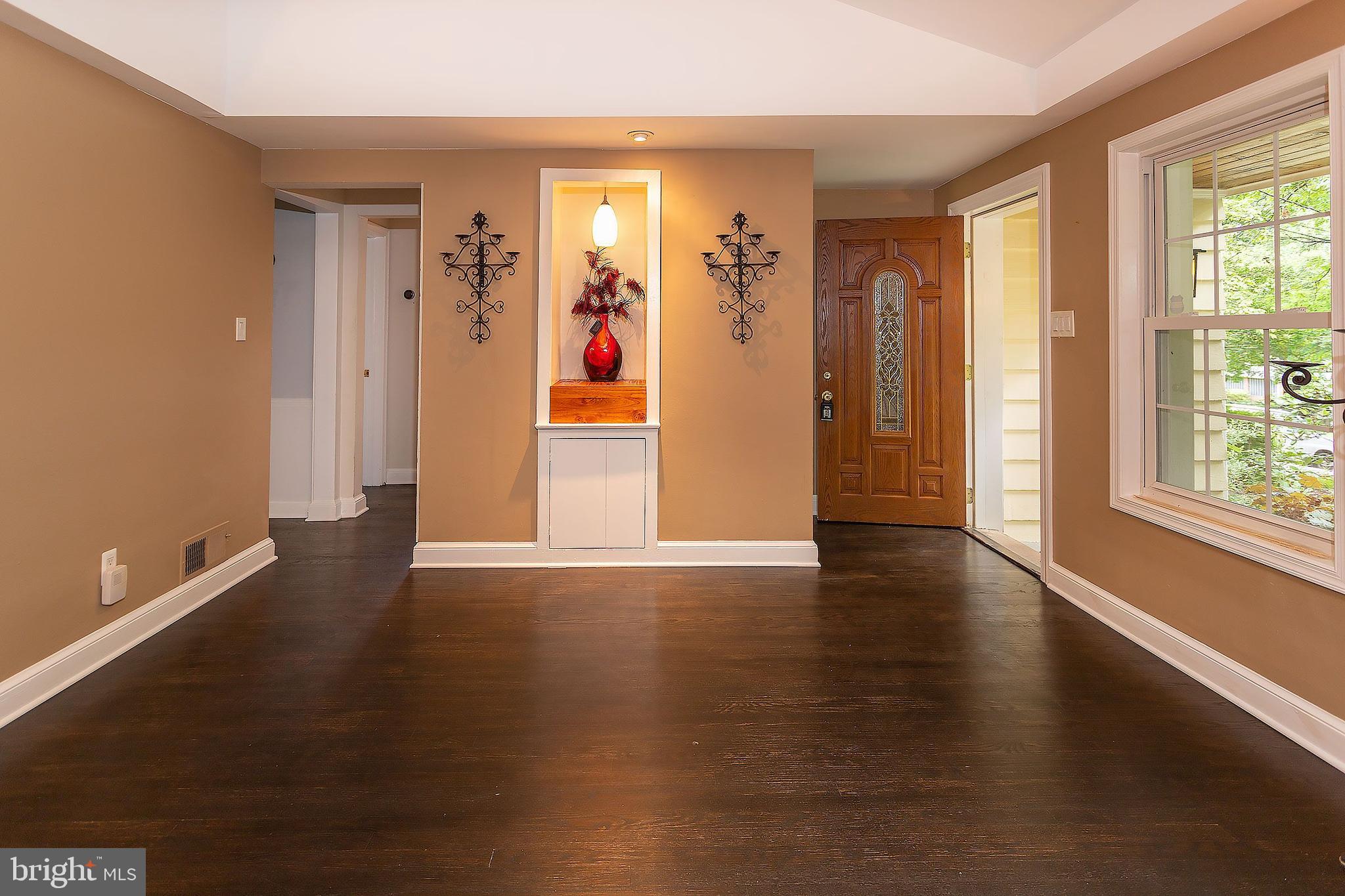 DEVONSHIRE GARDENS - Residential Lease